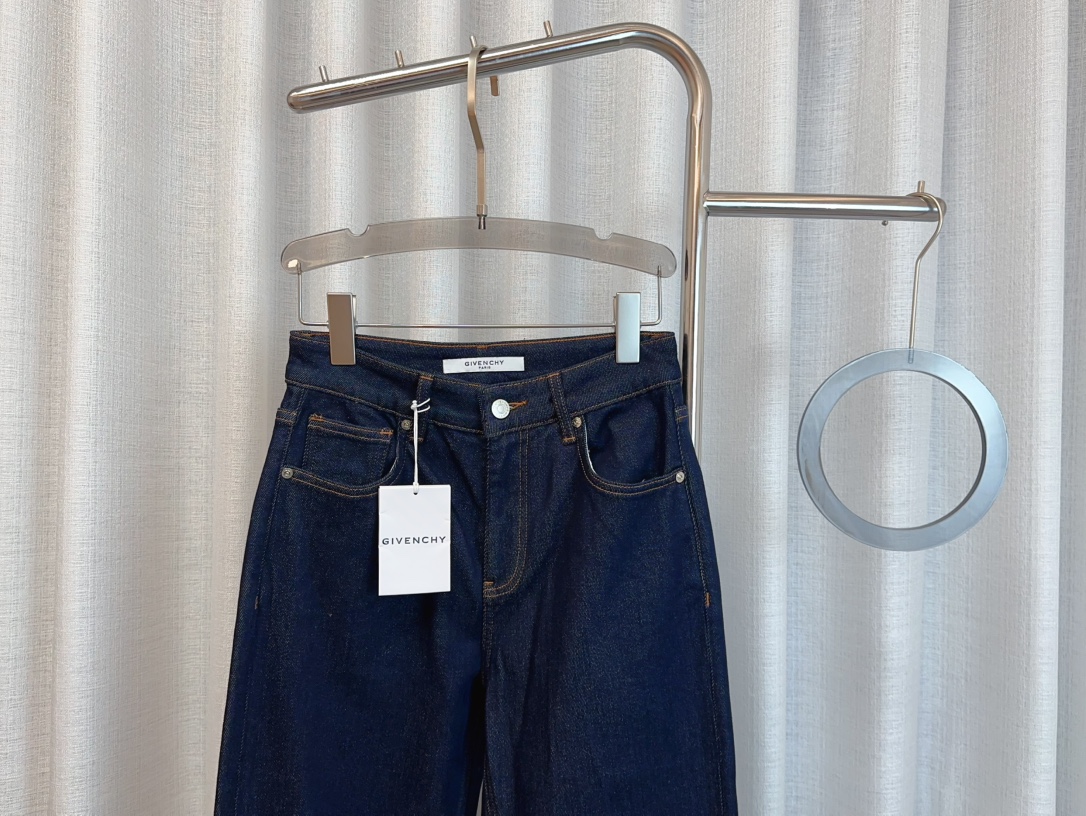 Luxury Women’s Velvet Clothing: Embroidered Jeans, Custom-made, Warm Winter Wear - 图片 3