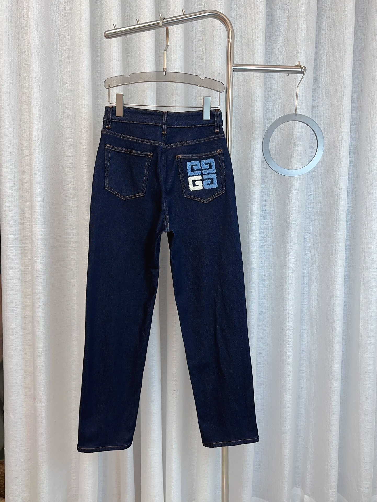 Luxury Women’s Velvet Clothing: Embroidered Jeans, Custom-made, Warm Winter Wear - 图片 2