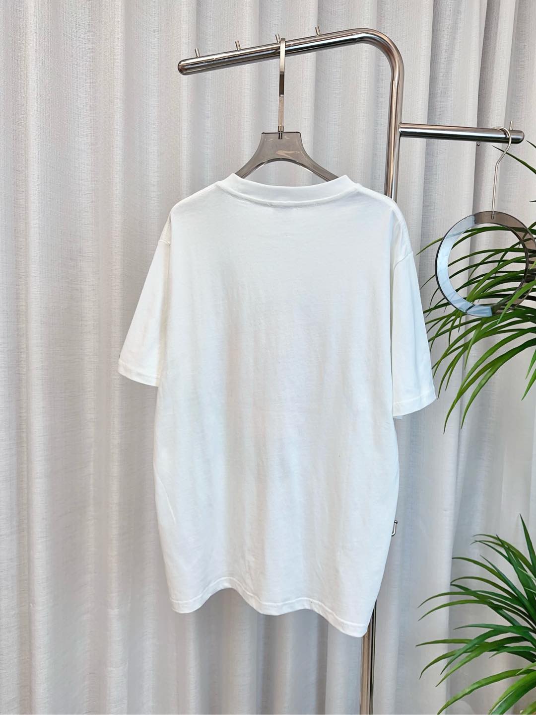 “Premium Women’s Clothes with Ken** Seashells and Logo T-Shirt in Pure Cotton” - 图片 2