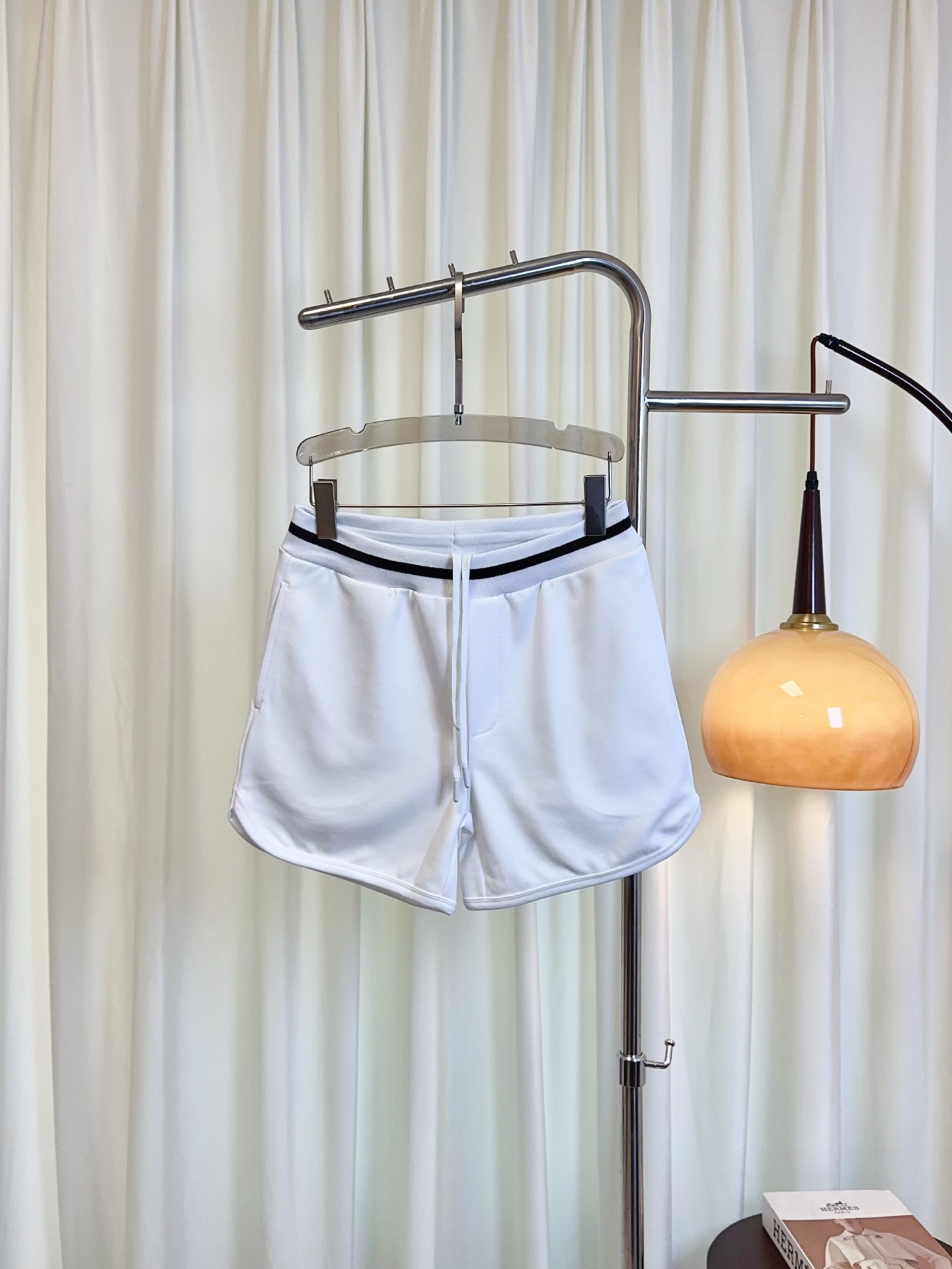 High-Quality Women’s Clothes with B.C. Fruit Shorts: Tailored Cotton for Comfort and Style