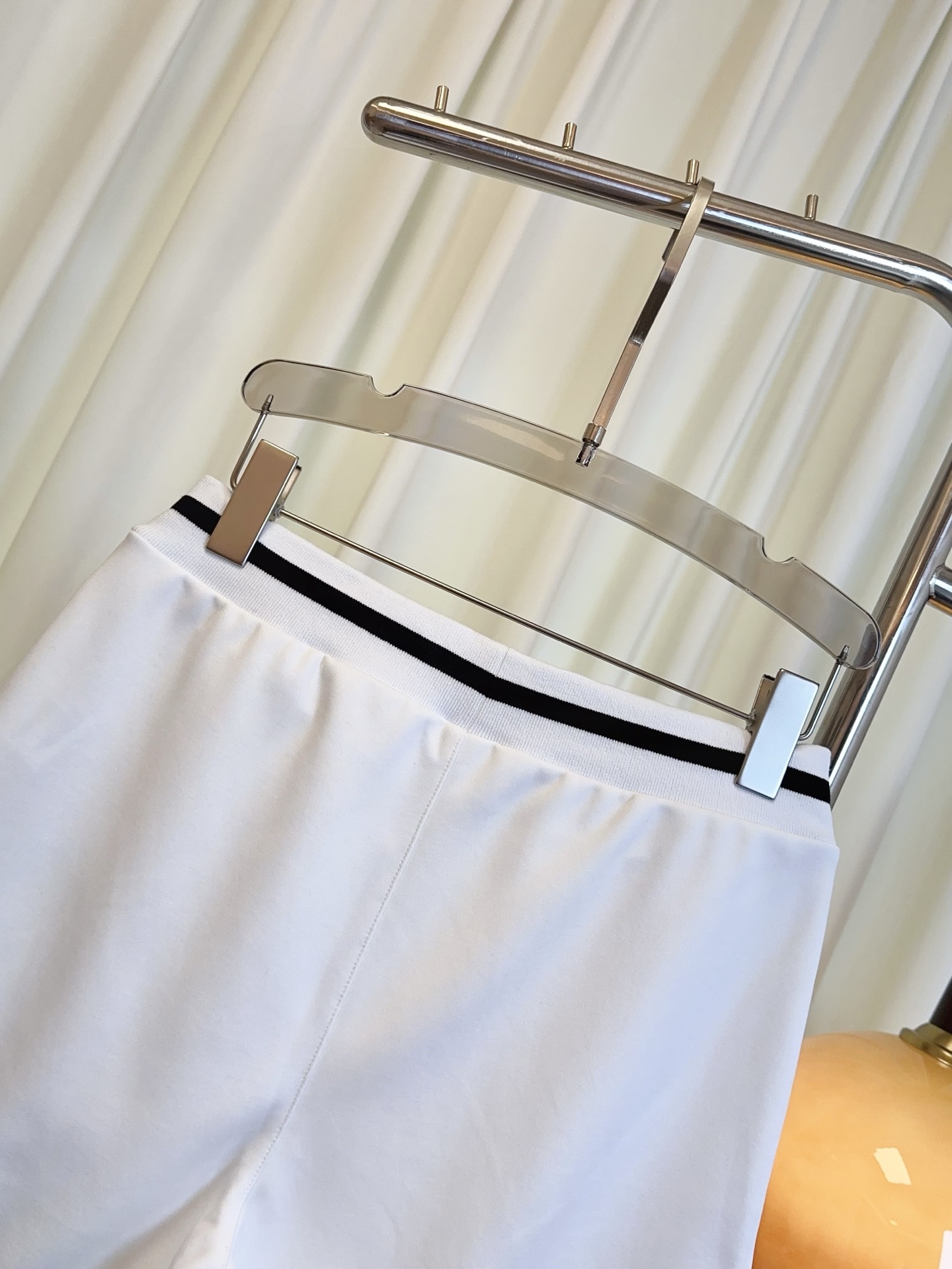 High-Quality Women’s Clothes with B.C. Fruit Shorts: Tailored Cotton for Comfort and Style - 图片 7