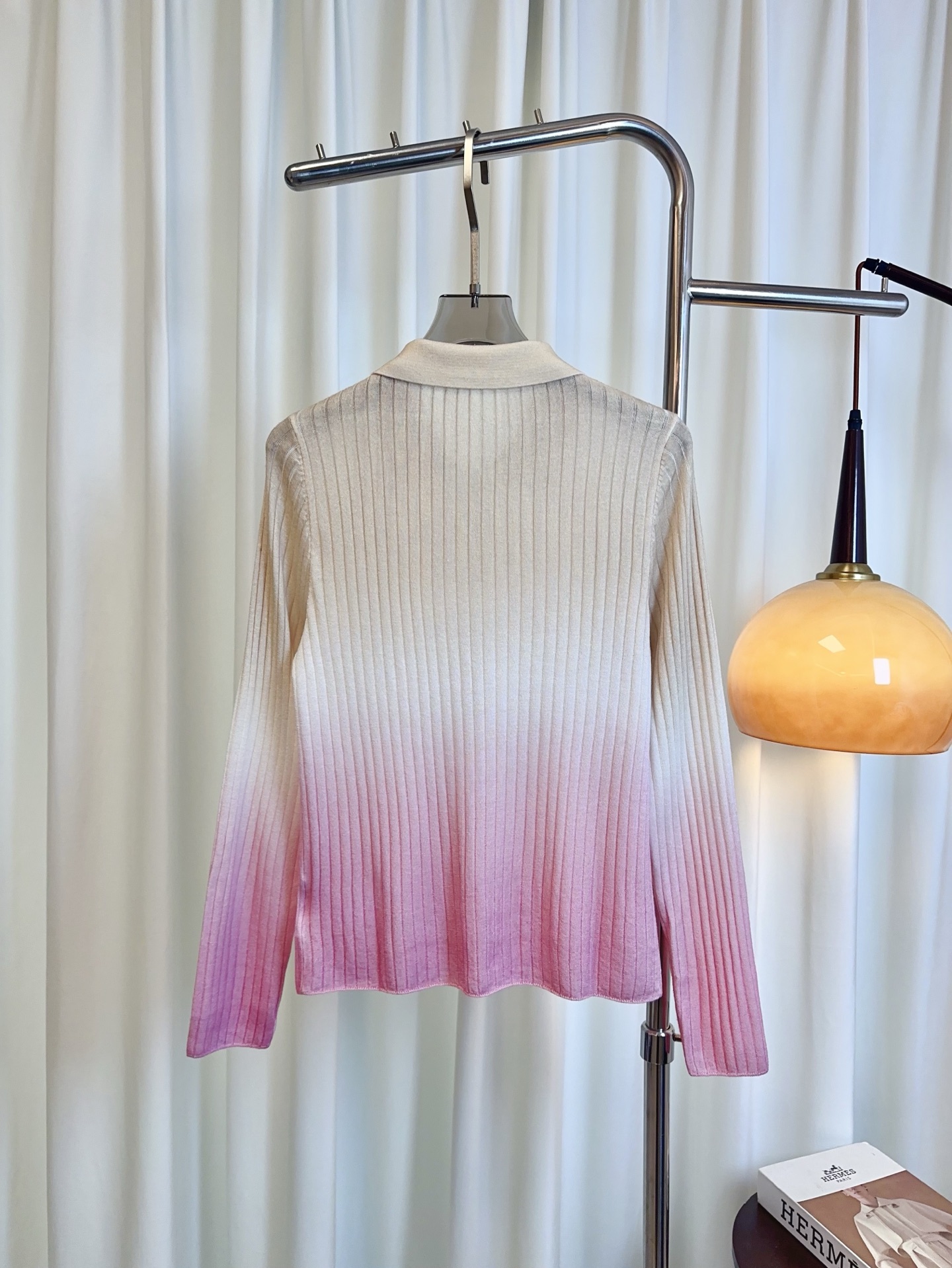“High-Quality Women’s Clothes: Orle New Lace with Gradually Colored Fleece” - 图片 2