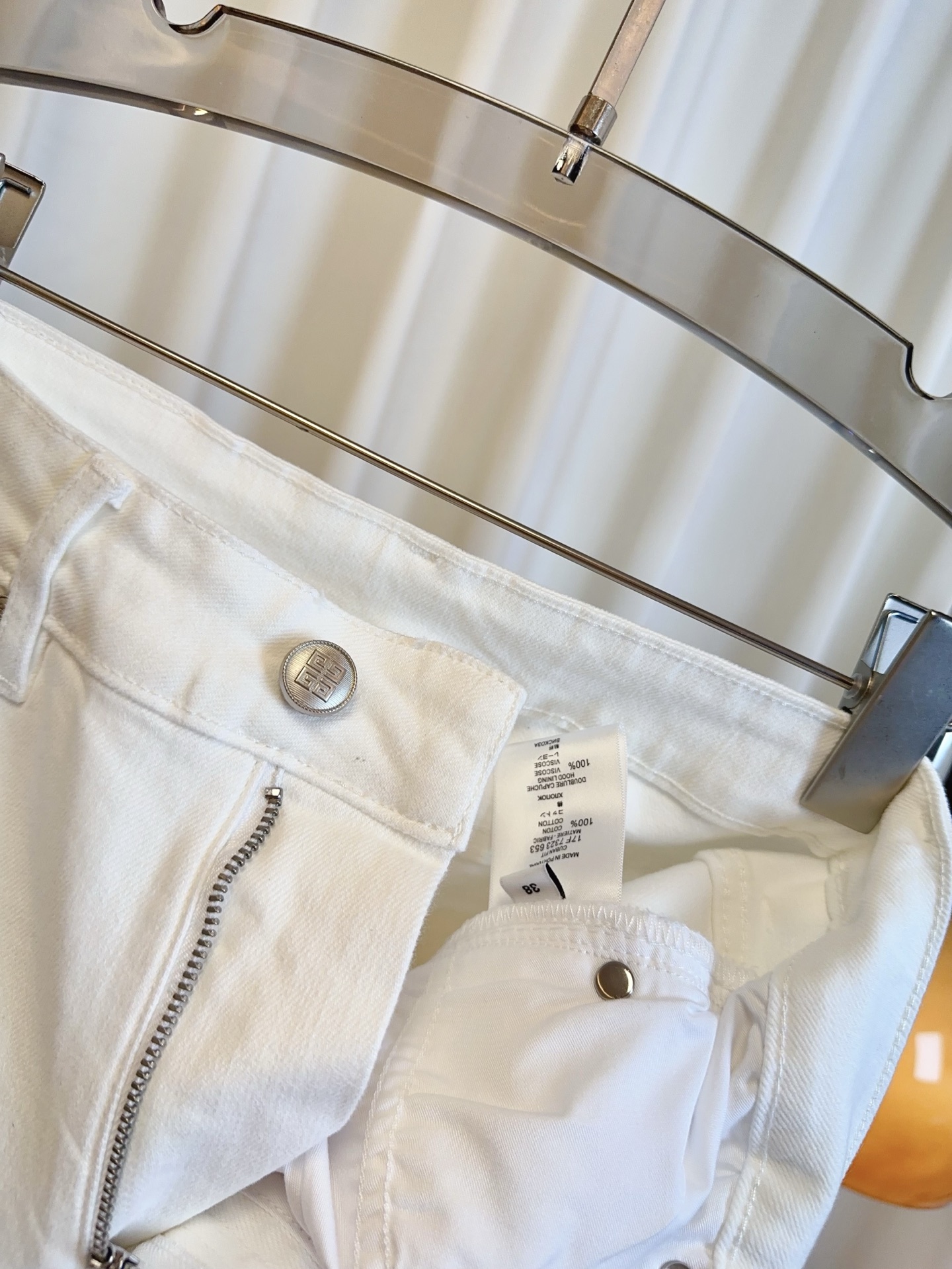 High-Quality Women’s Suit with New GIV** Logo Shorts: Premium Design and Comfort - 图片 8