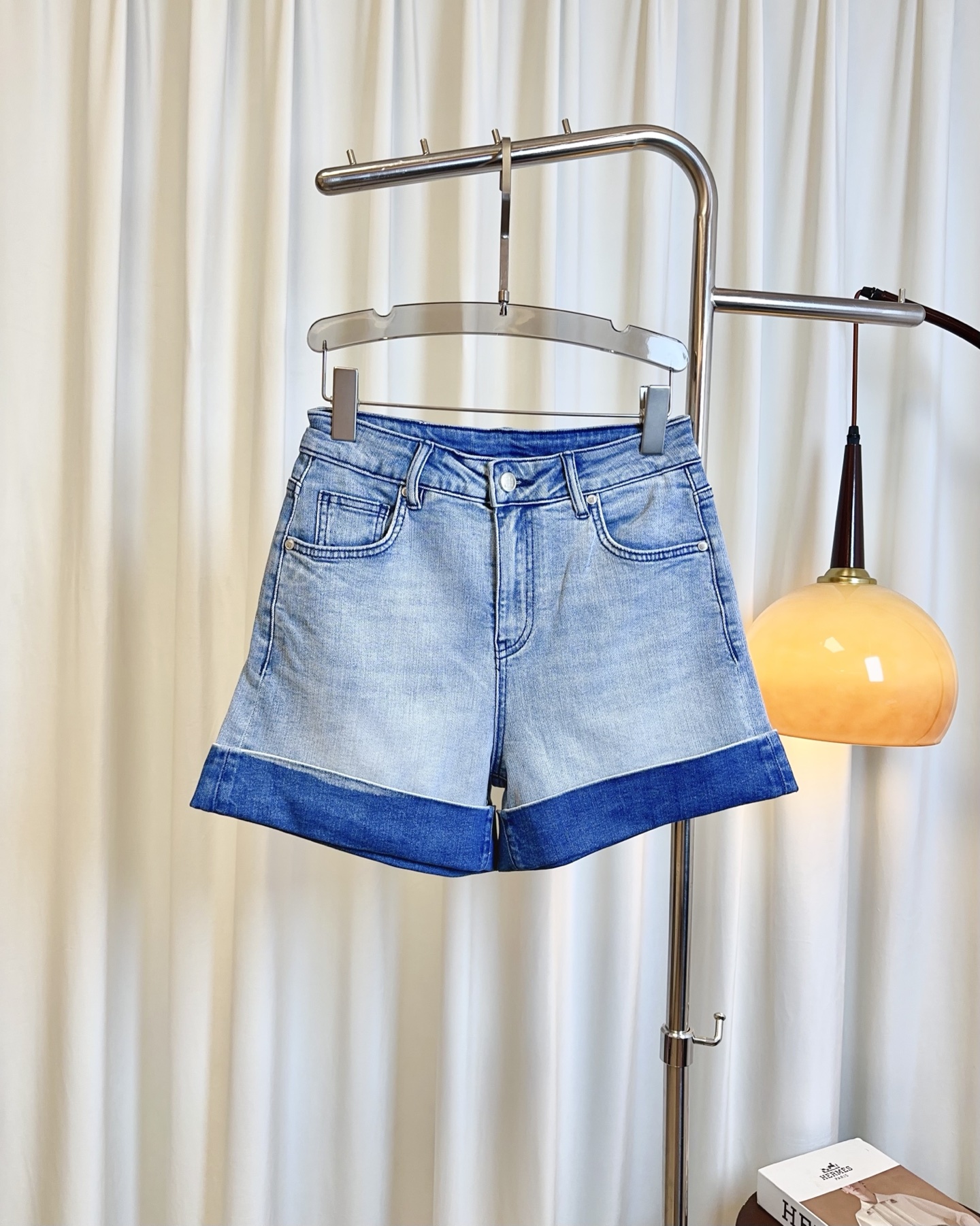 High-Quality Women’s Suit with New GIV** Logo Shorts: Top Quality, Customizable, Skin Comfort - 图片 1