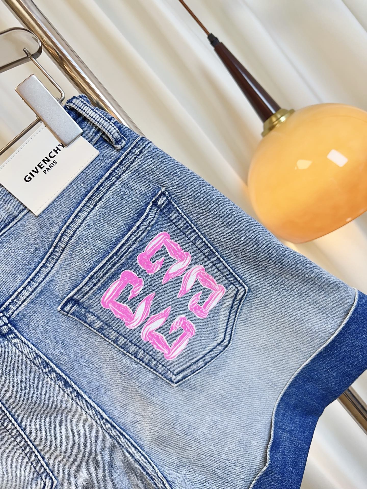 High-Quality Women’s Suit with New GIV** Logo Shorts: Top Quality, Customizable, Skin Comfort - 图片 6