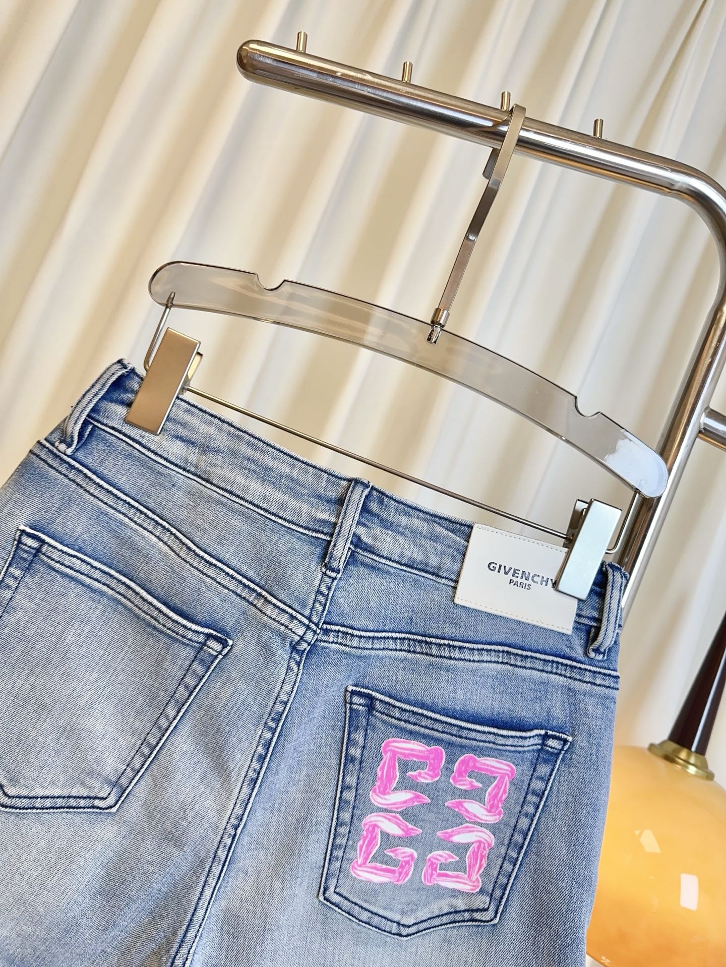 High-Quality Women’s Suit with New GIV** Logo Shorts: Top Quality, Customizable, Skin Comfort - 图片 7
