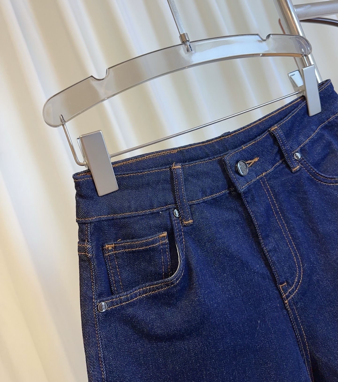 High-Quality Women’s Suit with New GIV** Logo Shorts: Top-Notch Style and Comfort - 图片 6