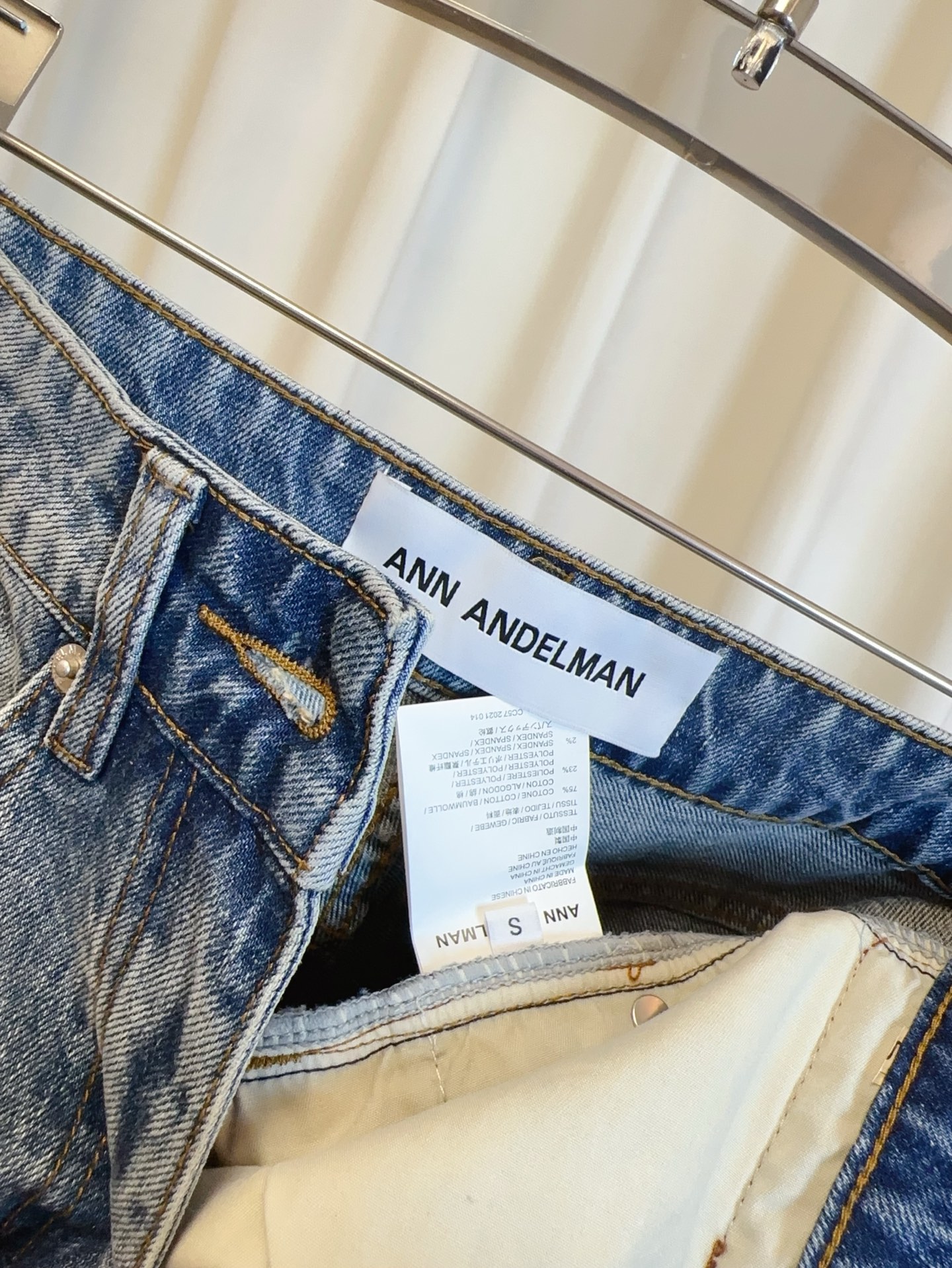 High-end Women’s Clothes Featuring ANN** Logo: Top Quality Fabrics and Unique Designs - 图片 8