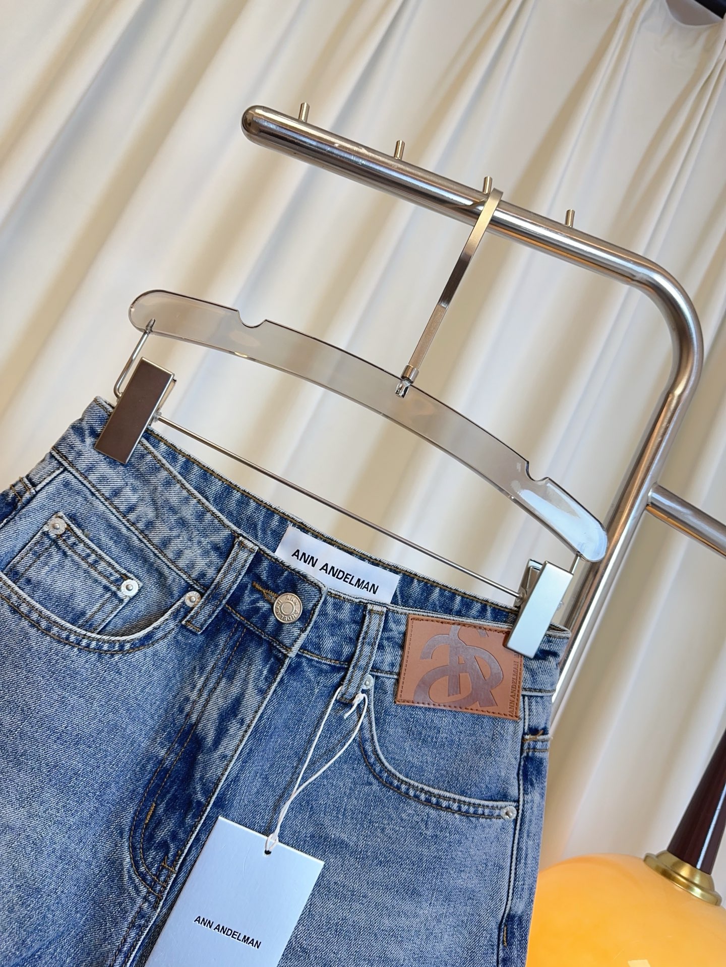 High-end Women’s Clothes Featuring ANN** Logo: Top Quality Fabrics and Unique Designs - 图片 4
