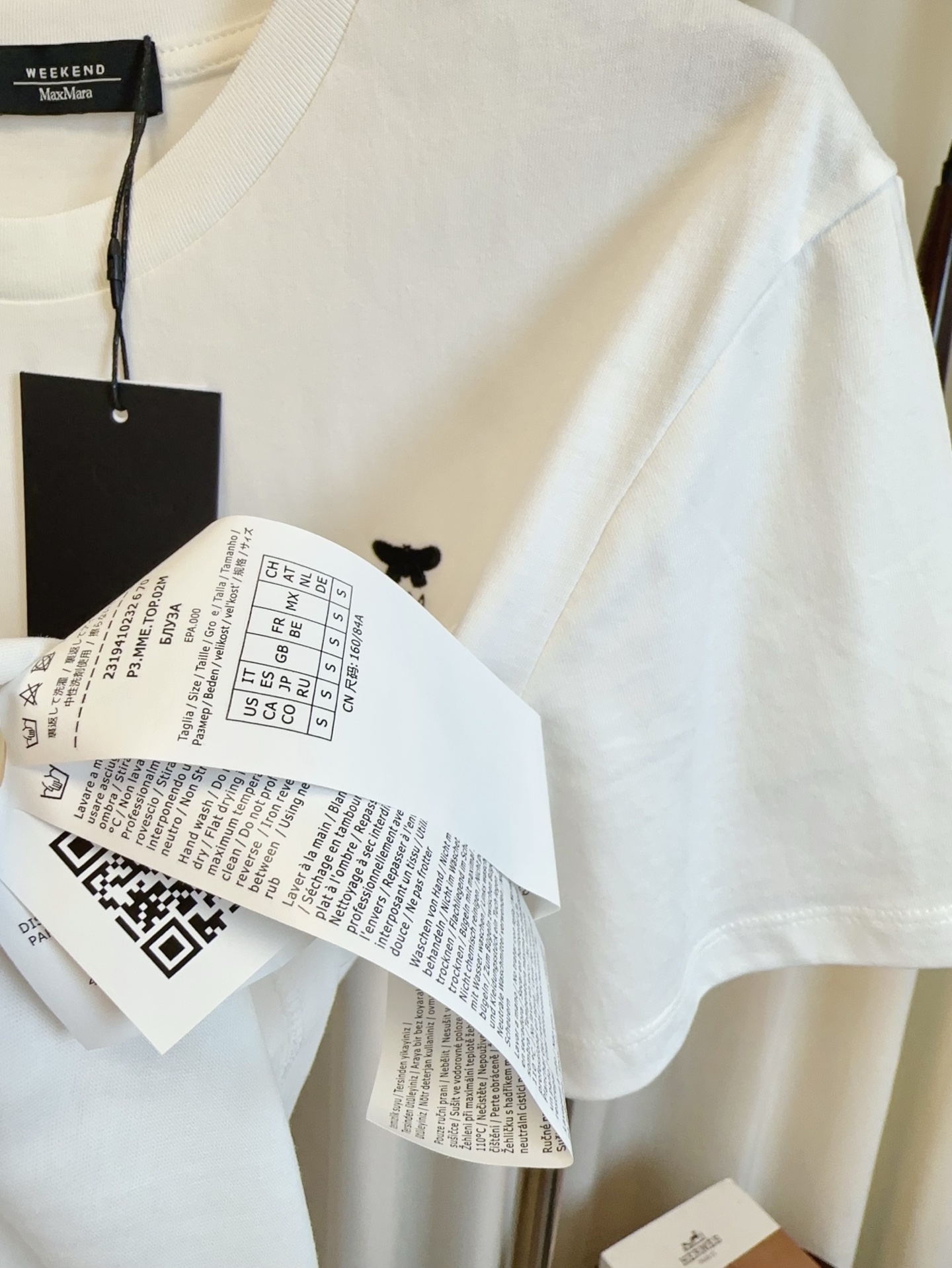 High-Density Embroidered Logo T-Shirt in Pure Cotton Fabric for Women’s Suit Packing - 图片 8