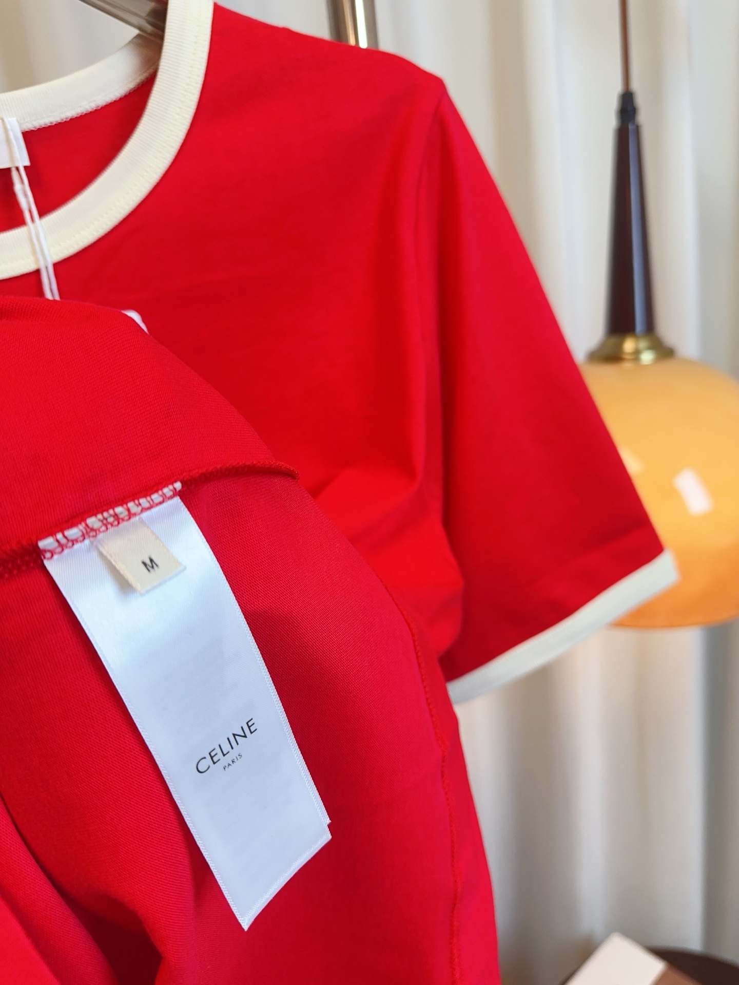 “Quality Stamped Logo T-shirt: Custom Design, Soft and Comfy, Top Quality” - 图片 7