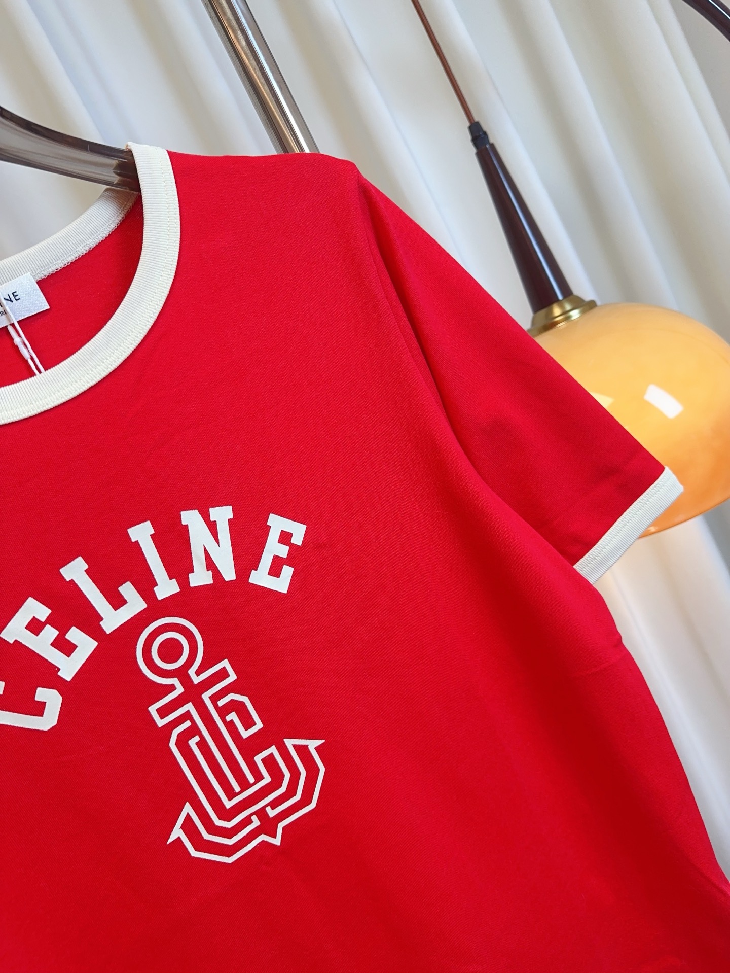 “Quality Stamped Logo T-shirt: Custom Design, Soft and Comfy, Top Quality” - 图片 6