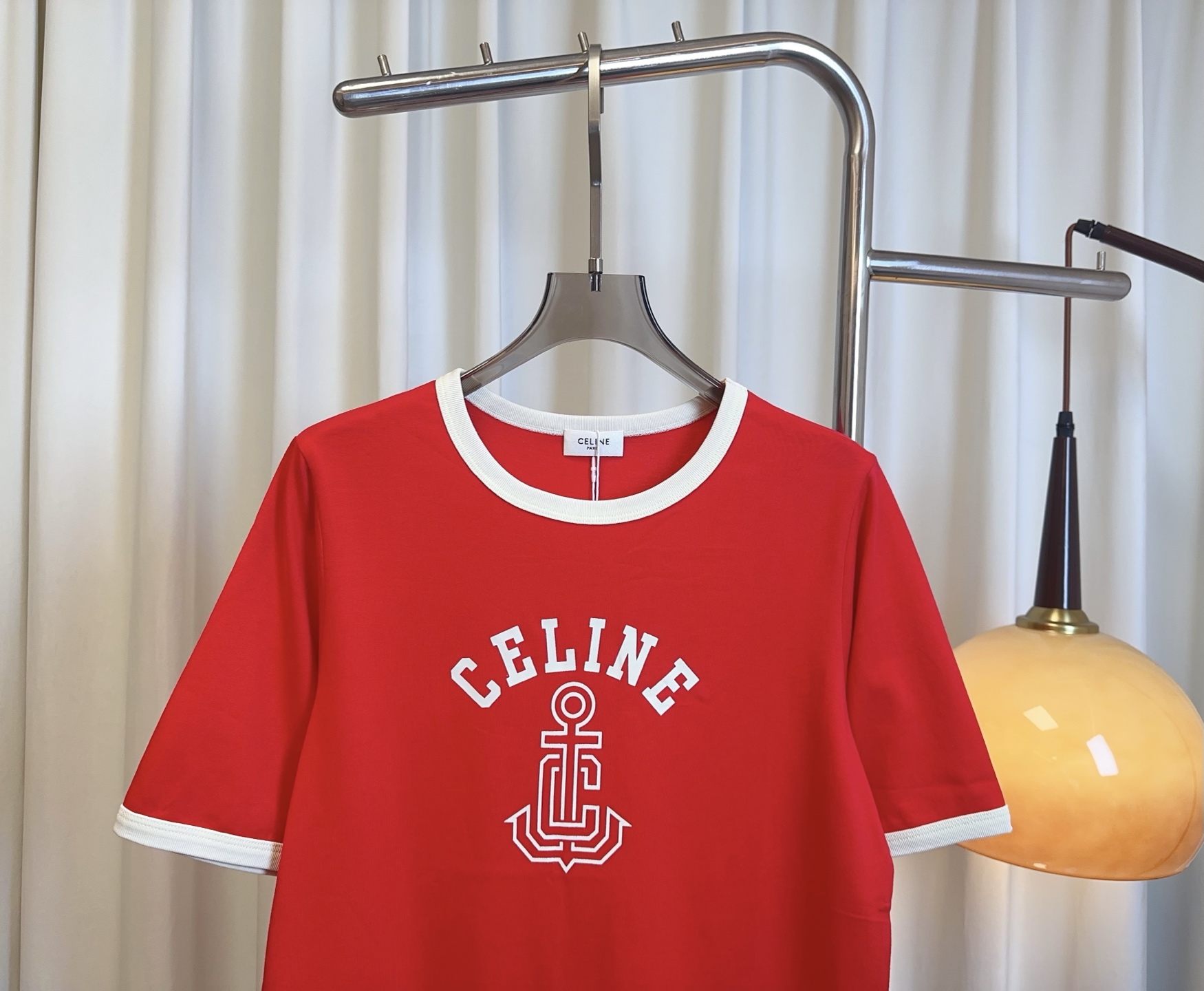 “Quality Stamped Logo T-shirt: Custom Design, Soft and Comfy, Top Quality” - 图片 3