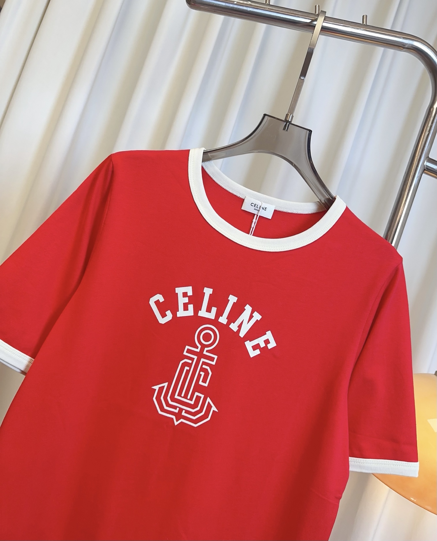 “Quality Stamped Logo T-shirt: Custom Design, Soft and Comfy, Top Quality” - 图片 4