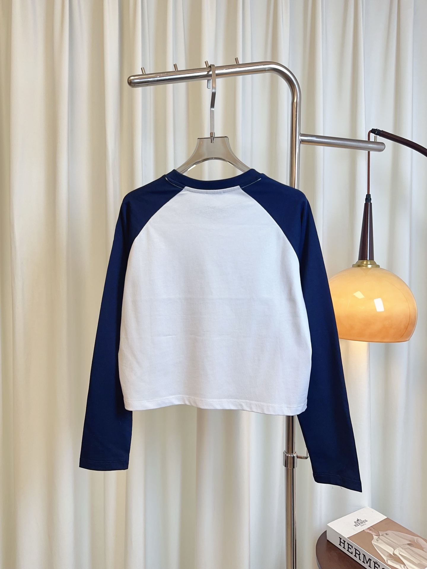 Women’s Single Hard-Core Suit with Customized Collapse Pocket T-shirt for Females, Top Quality. - 图片 2