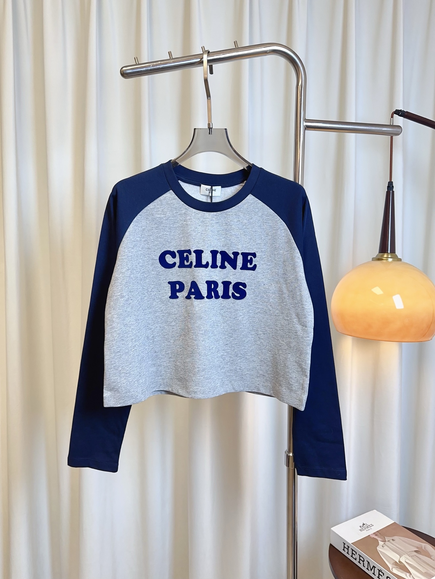 “Customized Pure T-shirt for Single Women: Comfortable, Stylish, with Pocket Sleeves” - 图片 1