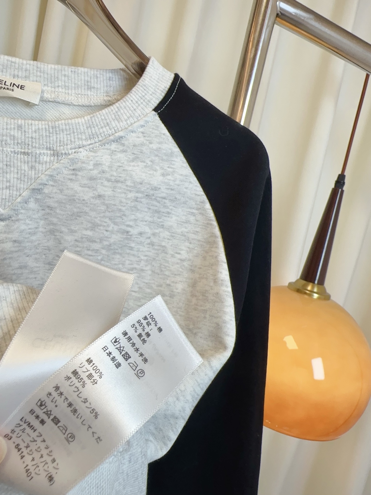 “New Velvet Emblem Logo Shoulder-Sleeved Vests: Top Quality Female Suit Upgrade” - 图片 8