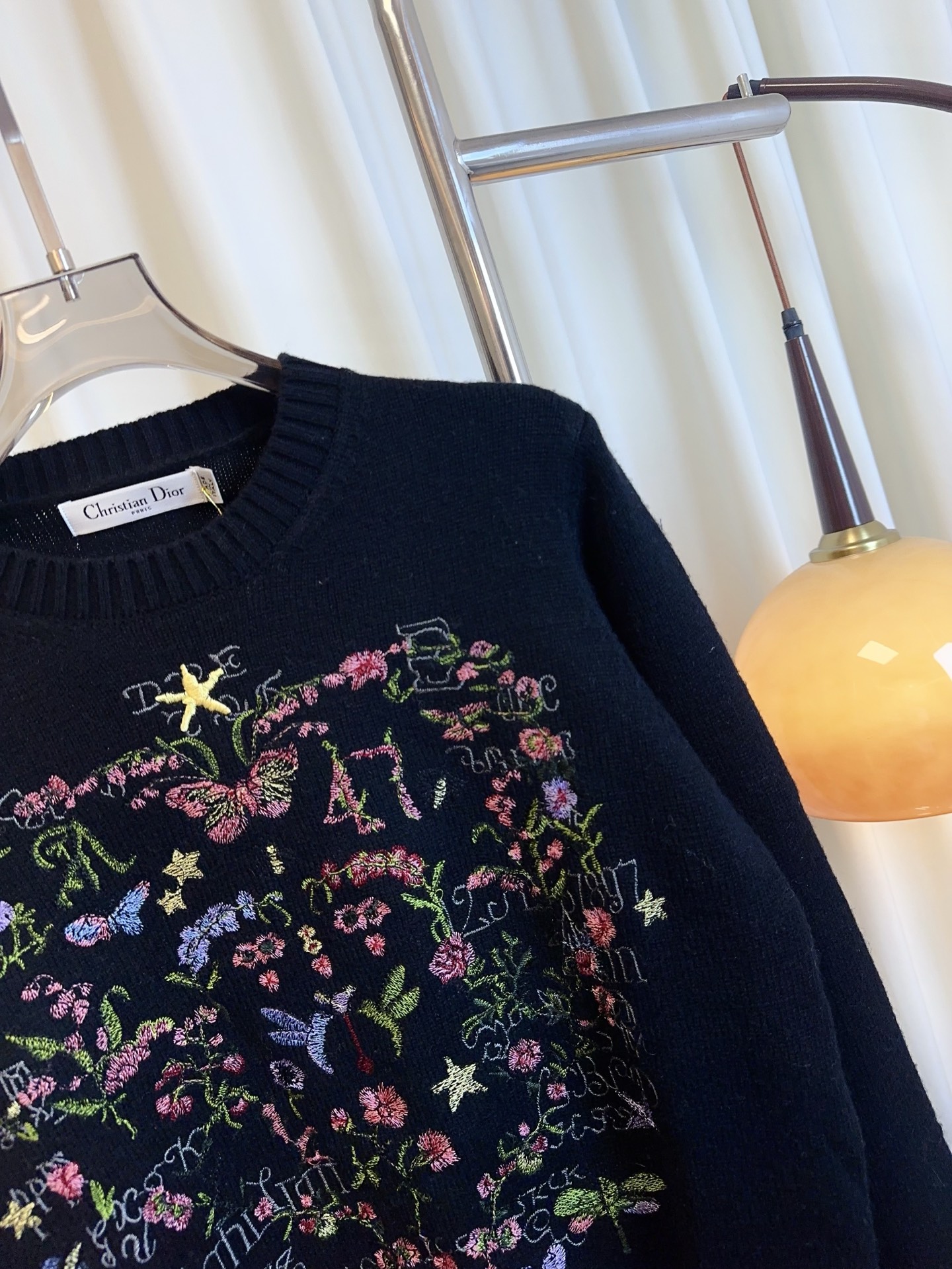 “Custom Wool Velvet Shirt with Heart Embroidery Logo for Single-size Women” - 图片 5