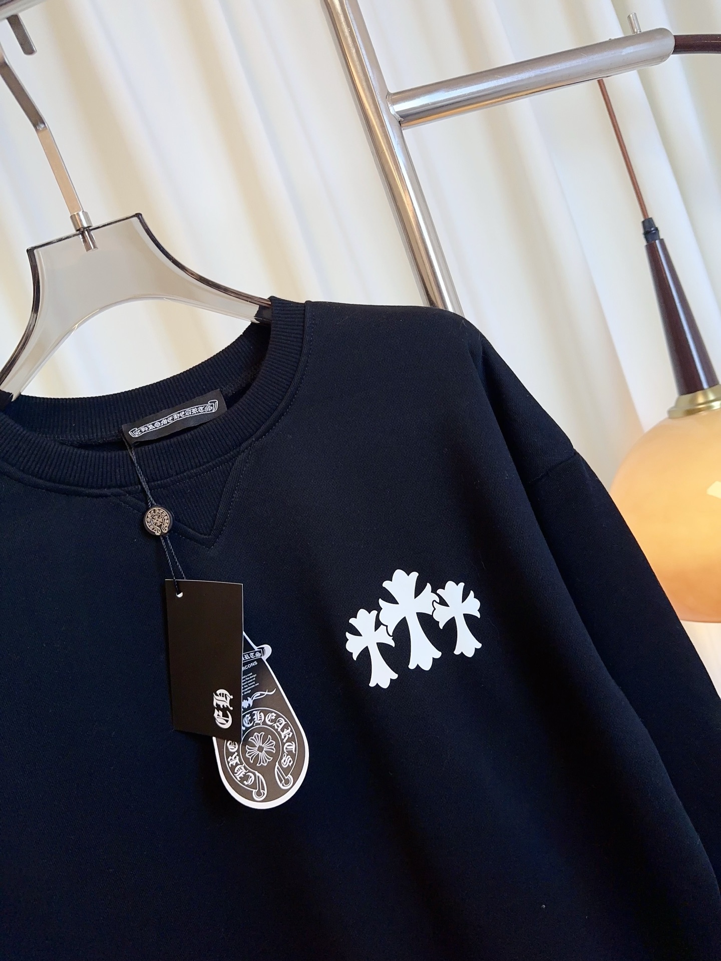 Stylish Women’s Suit and Velvet Coats with Metallic Decorations for Top Quality Fashion - 图片 7