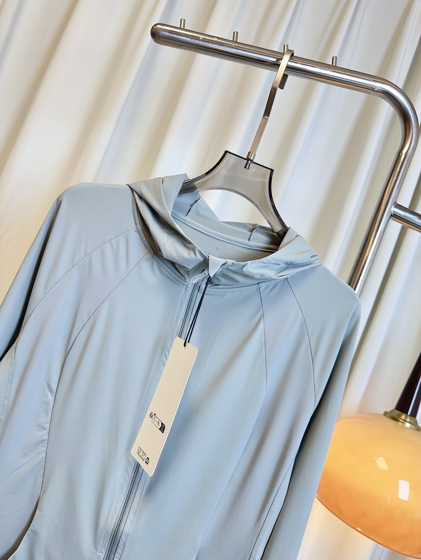“New Women’s Hard-Core Suit with Custom Anti-Fouling Fabric and High-Quality Features” - 图片 4