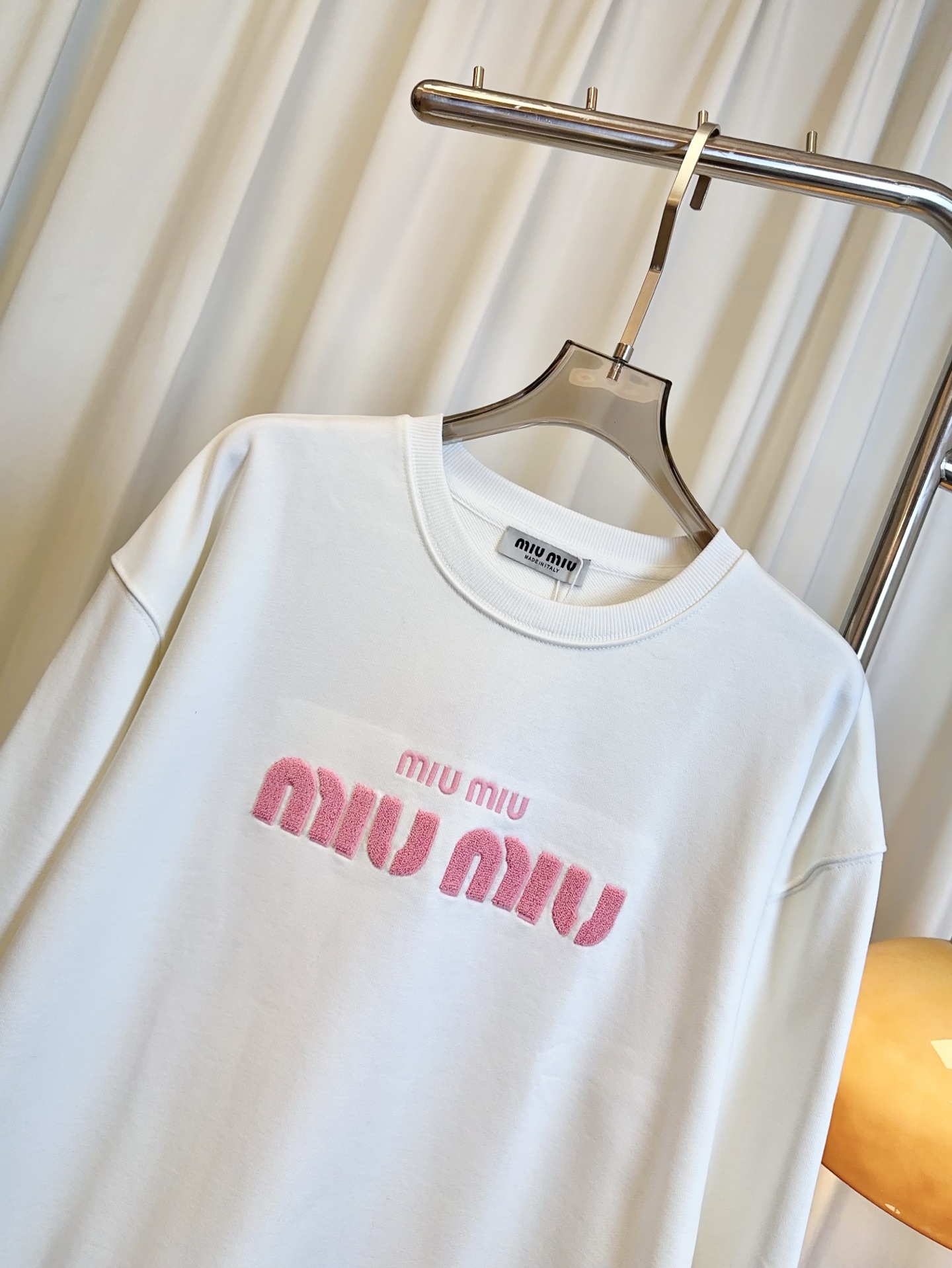 “High-Quality Custom-Made Cotton Sweater with Embroidered Logo for Men and Women” - 图片 4