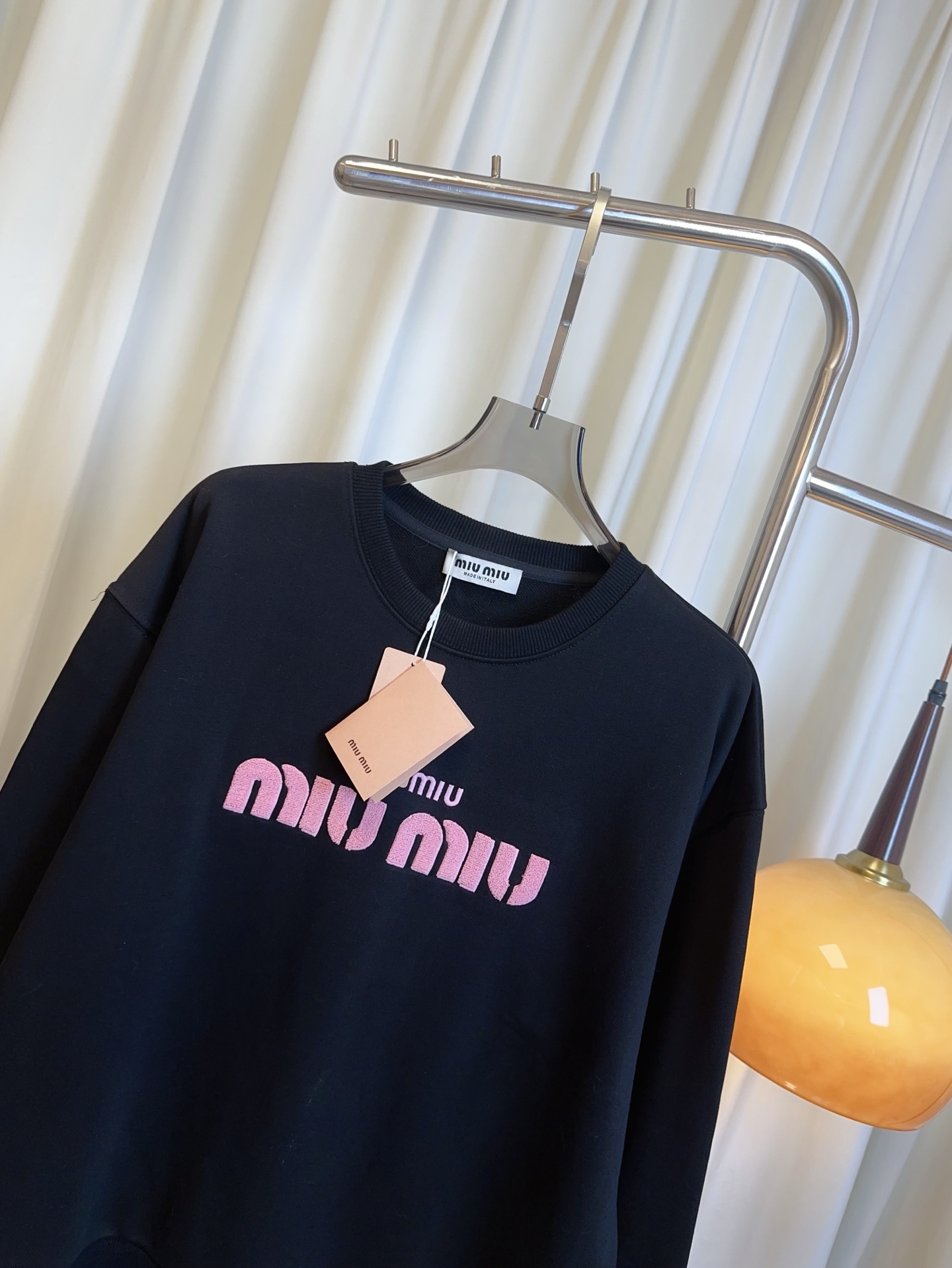 “High-Quality Custom Cotton Sweaters with Embroidered Logo for Men and Women” - 图片 4