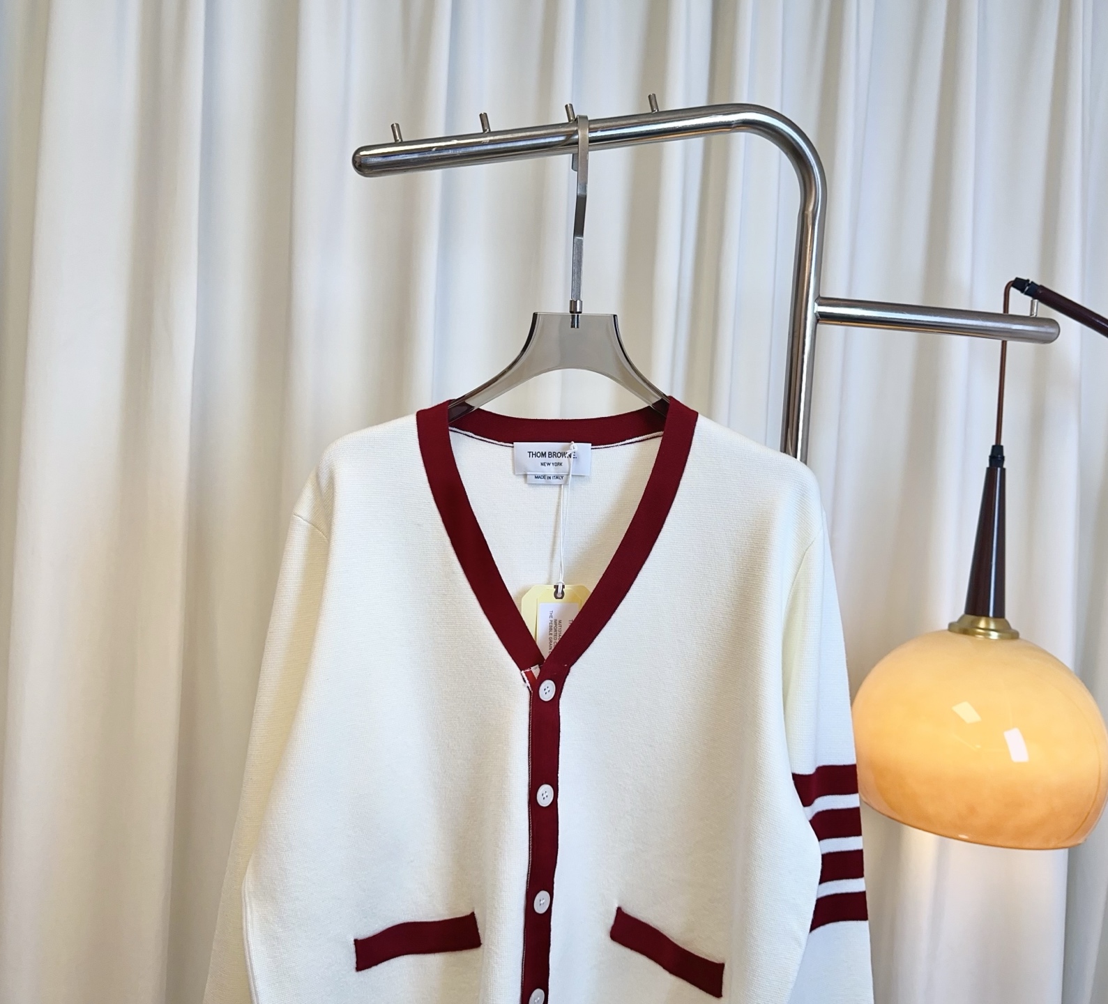 “High-Quality Irregular Wool Women’s Suit with Forklifting Design and Age-Reducing Features” - 图片 3