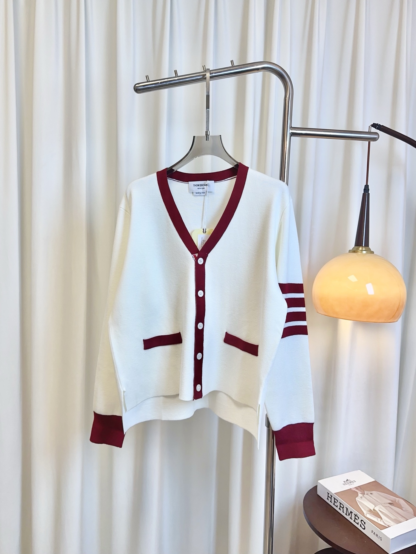 “High-Quality Irregular Wool Women’s Suit with Forklifting Design and Age-Reducing Features” - 图片 1