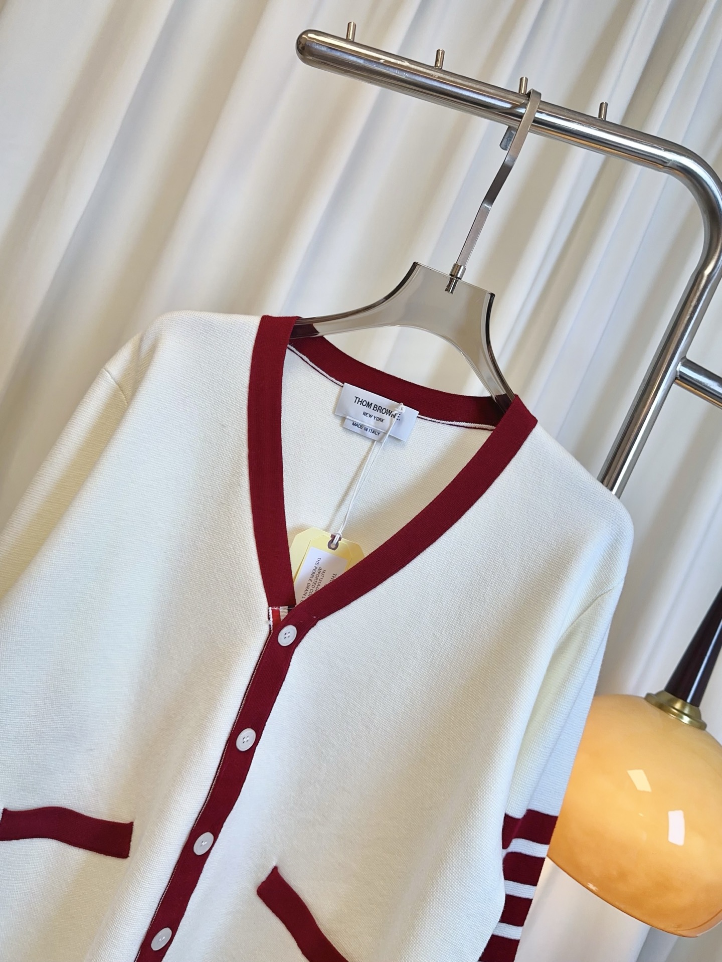 “High-Quality Irregular Wool Women’s Suit with Forklifting Design and Age-Reducing Features” - 图片 4