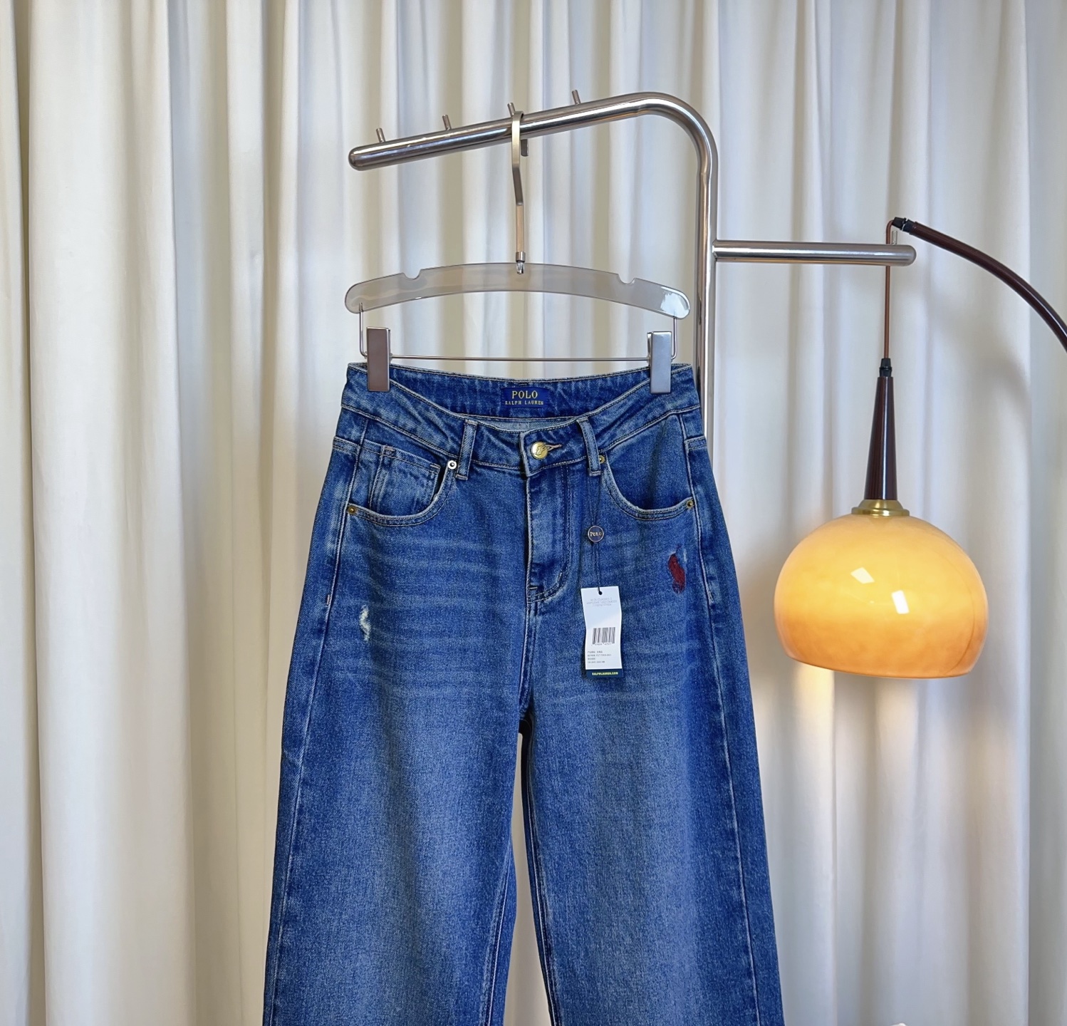 “Original Women’s Suit with New Logo Jeans in Broad-Legged Style – Top Quality Cotton-Washed Jeans in Blue” - 图片 3