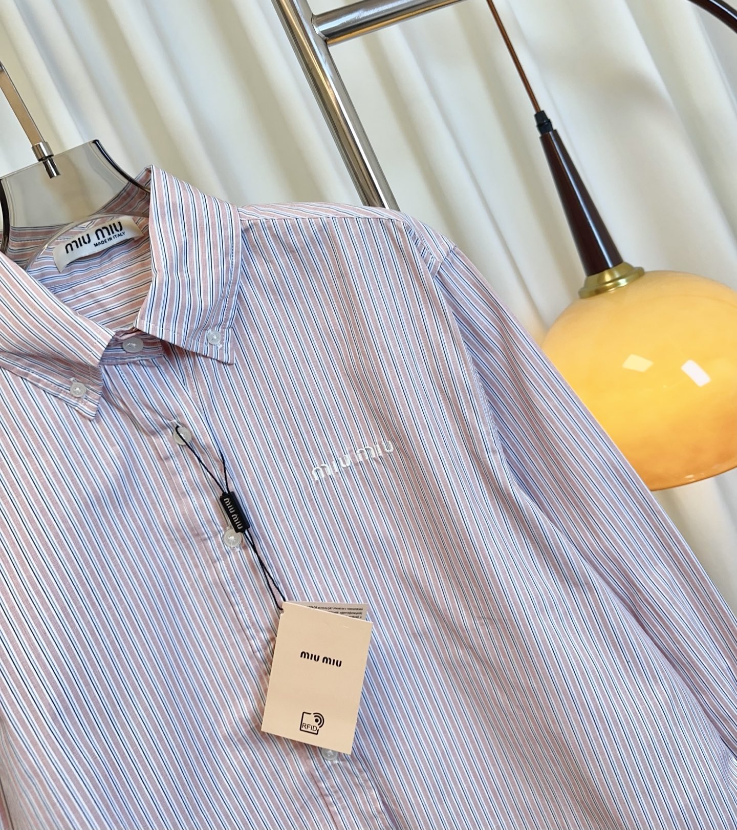 “Embroidered Logo Striped Women’s Suit in Pure Cotton Fabric: High Quality and Comfortable Skin” - 图片 6