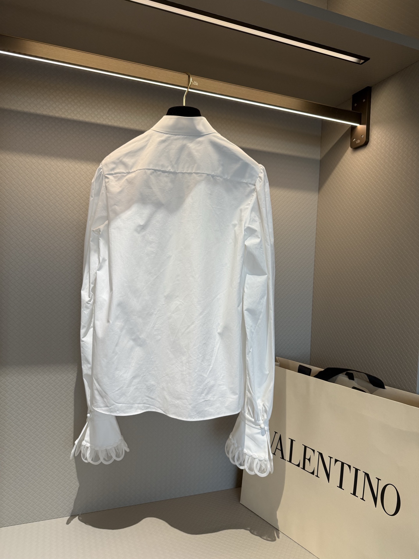 발렌티노 화이트 러플 칼라 셔츠 이미지 3