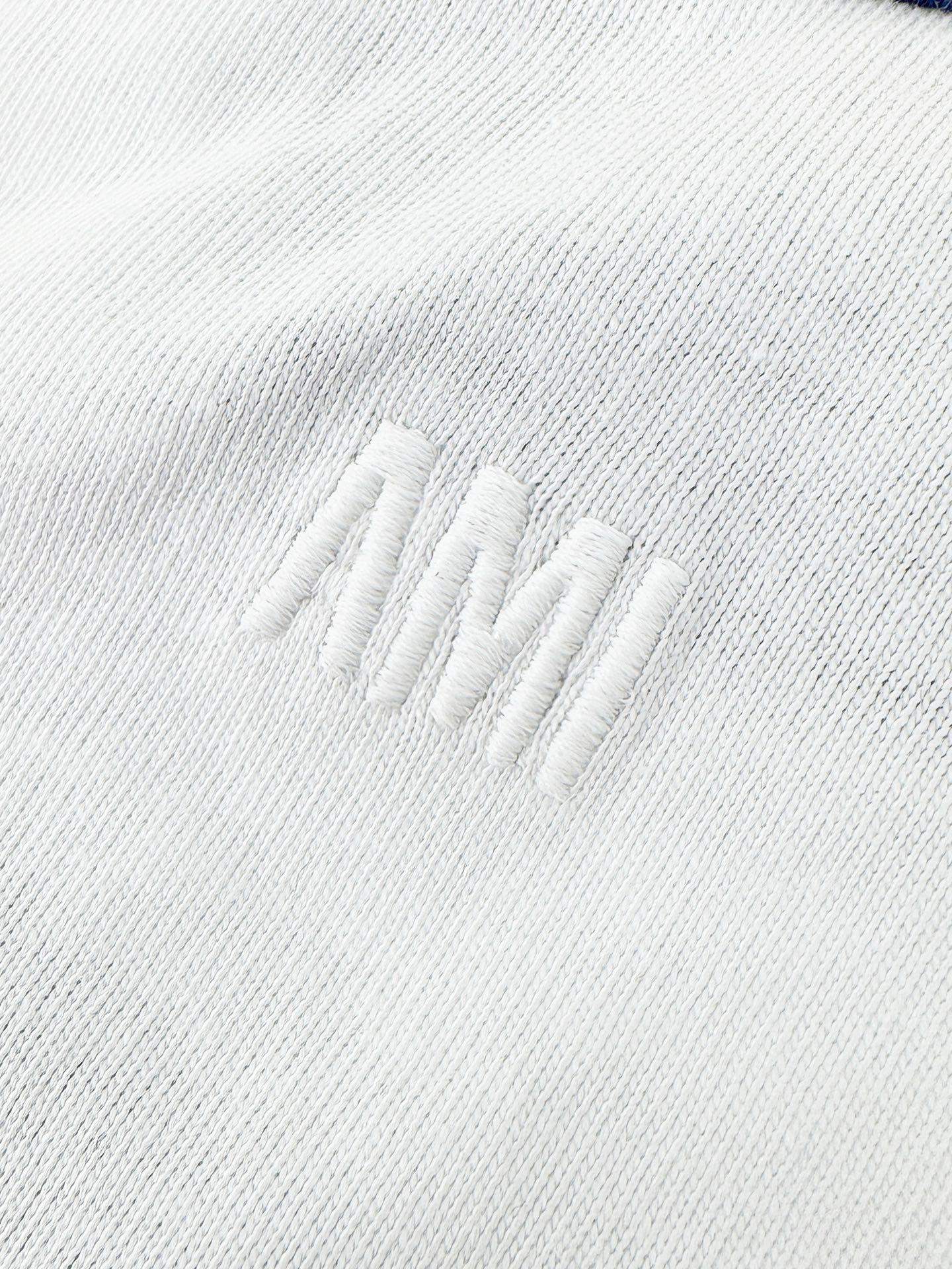 Ami Paris 辅料：定制1:1 AMi 商标
