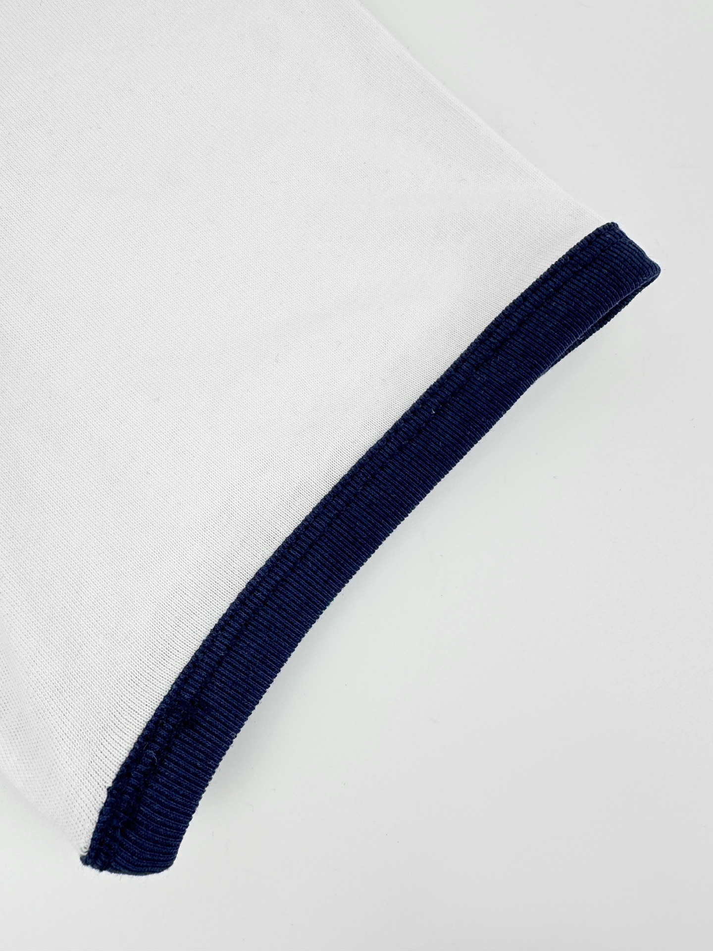 Ami Paris 辅料：定制1:1 AMi 商标