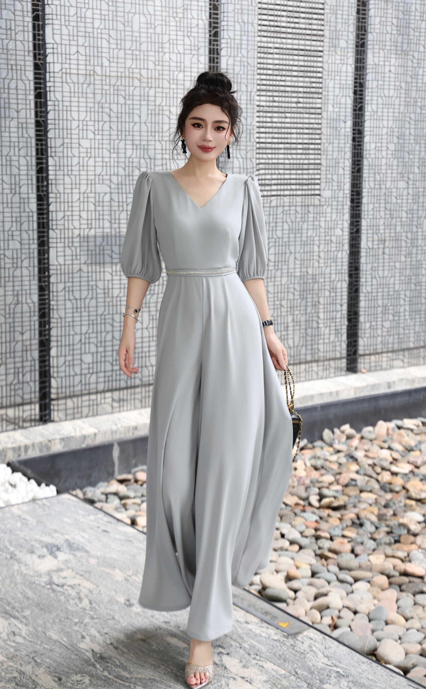 Fashionable Women’s Outfits with Fragrance, Cosmopolitan Acoustic Fabric in Various Sizes. - 图片 6
