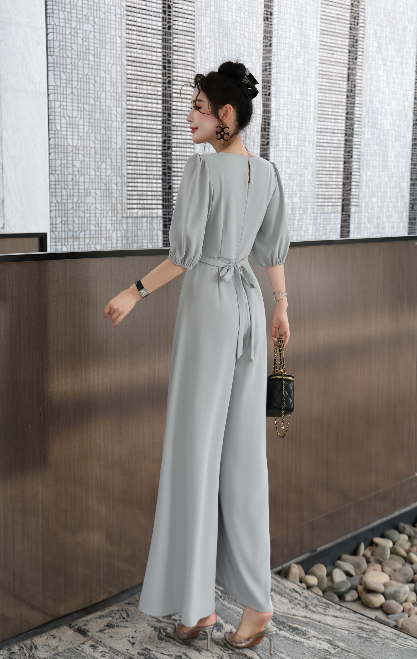 Fashionable Women’s Outfits with Fragrance, Cosmopolitan Acoustic Fabric in Various Sizes. - 图片 2