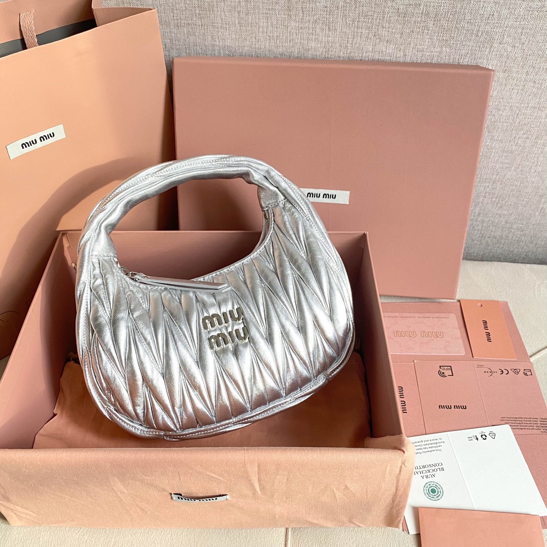 NO:205068,5BC (Silver) More details, MIUMIU, miumiu198609095BC（银色） 更多细节图,MIUMIU,miumiu,Bag