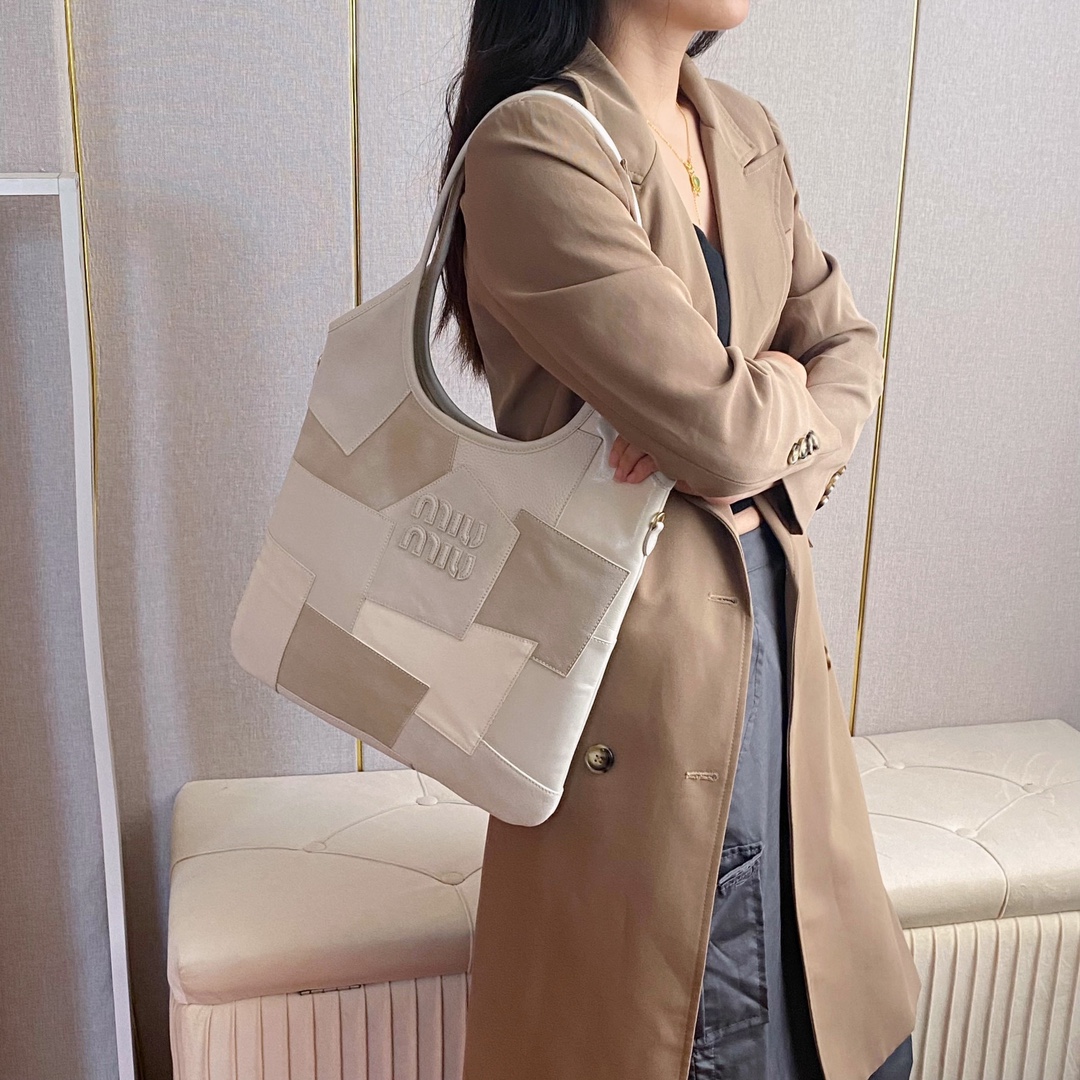 [Miu Miu Women