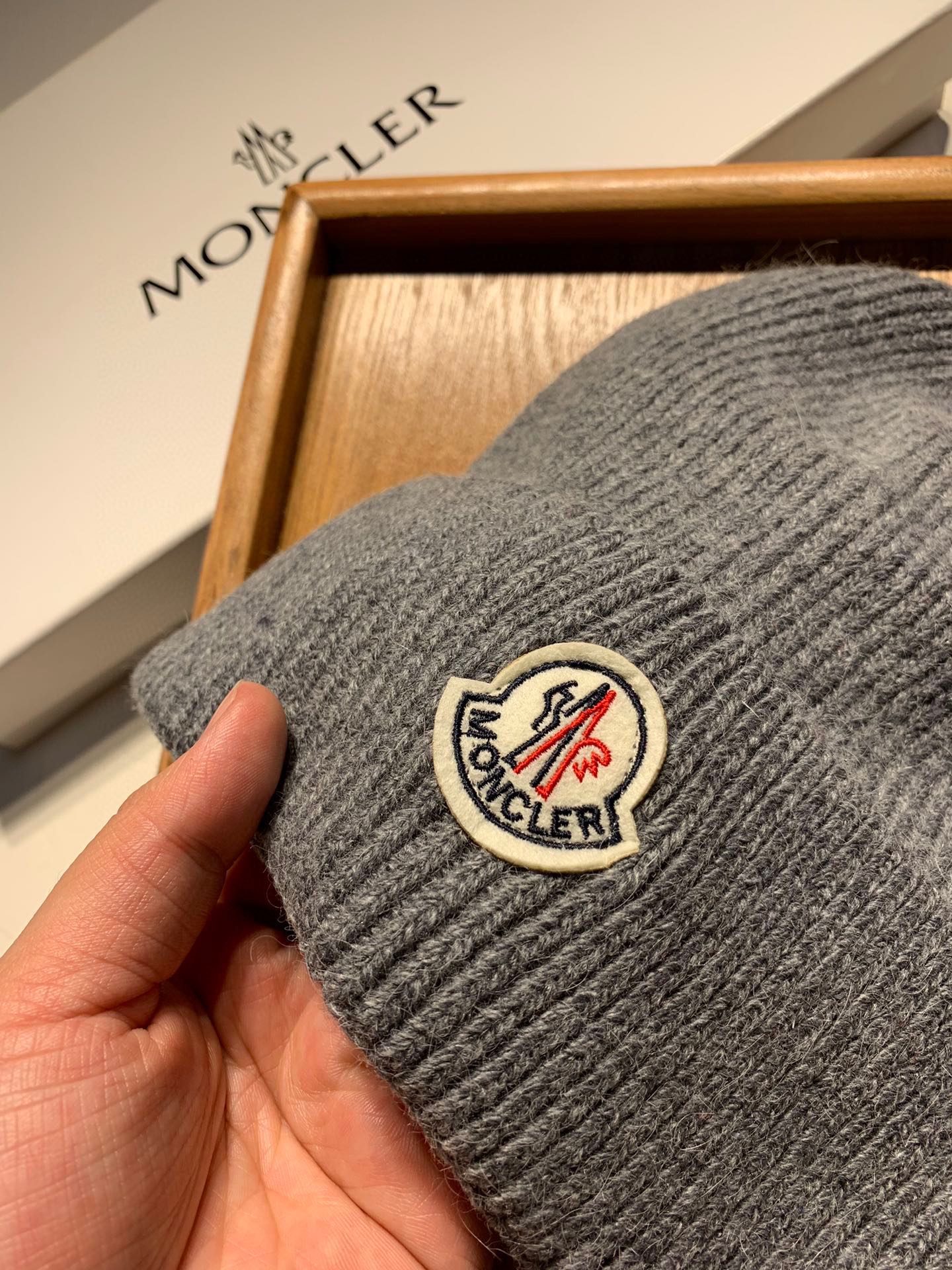 🌹。蒙口。【羊毛单帽】客供小羊毛！珍贵典藏的灵魂帽子！客供色纱.每个颜色都非常好看！经典！手感软腻.70