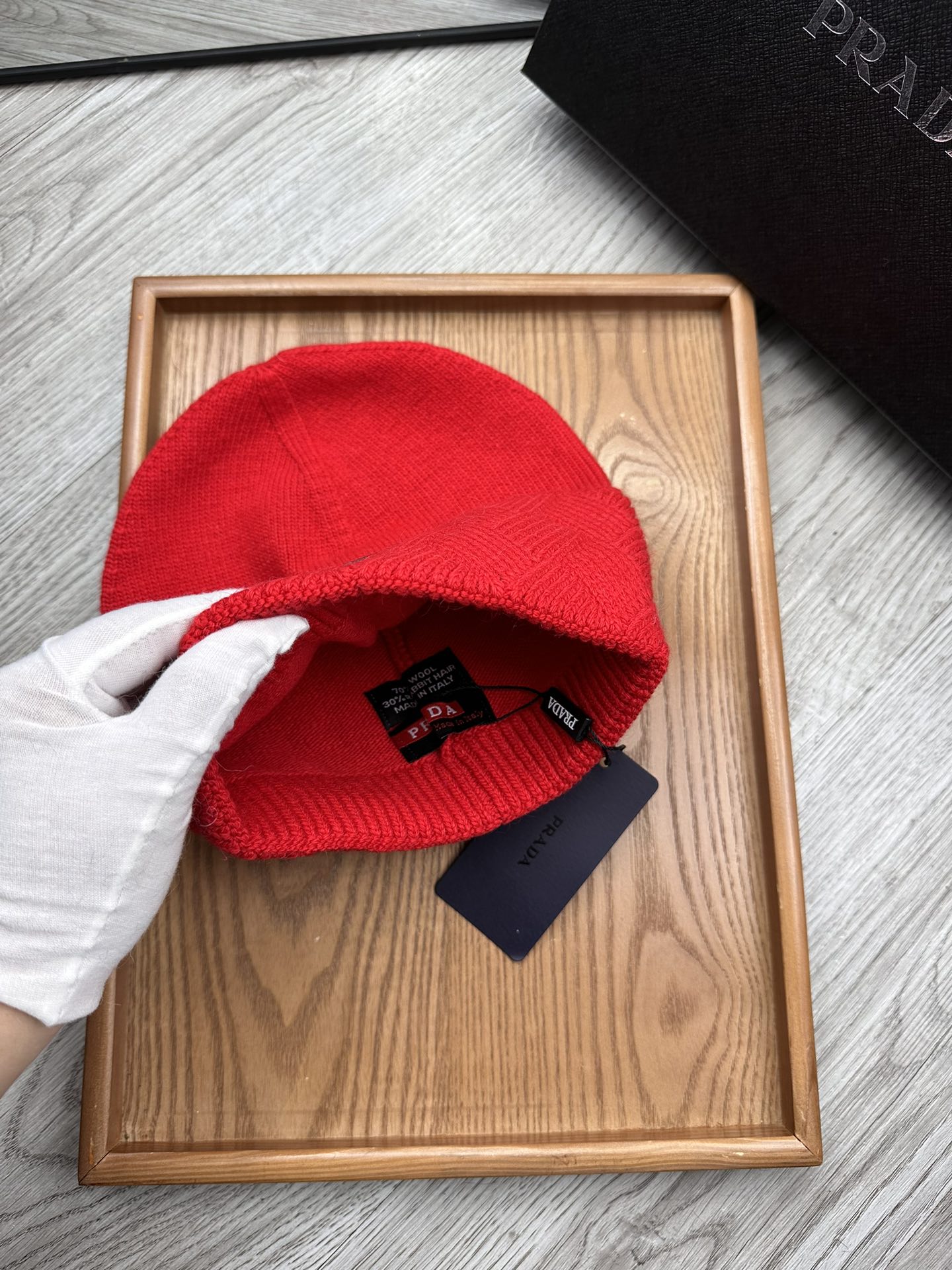 🌹。Prada。 【羊毛单帽】客供小羊毛！珍贵典藏的灵魂帽子！客供色纱.每个颜色都非常好看！经典！手感软