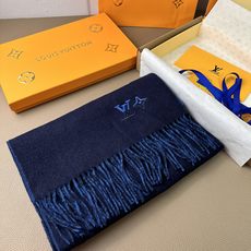 🆕 P🆕 。Louis Vuitton。 【刺绣羊绒围巾】怒赞自留,难得的高端男款!家属福利!L非常正的男士围巾~面料大 🆕 P🆕 。Louis Vuitton。 【刺绣羊绒围巾】怒赞自留,难得的高端男款!家属福利!L非常正的男士围巾~面料大