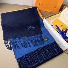 🆕 P🆕 。Louis Vuitton。 【刺绣羊绒围巾】怒赞自留,难得的高端男款!家属福利!L非常正的男士围巾~面料大 🆕 P🆕 。Louis Vuitton。 【刺绣羊绒围巾】怒赞自留,难得的高端男款!家属福利!L非常正的男士围巾~面料大