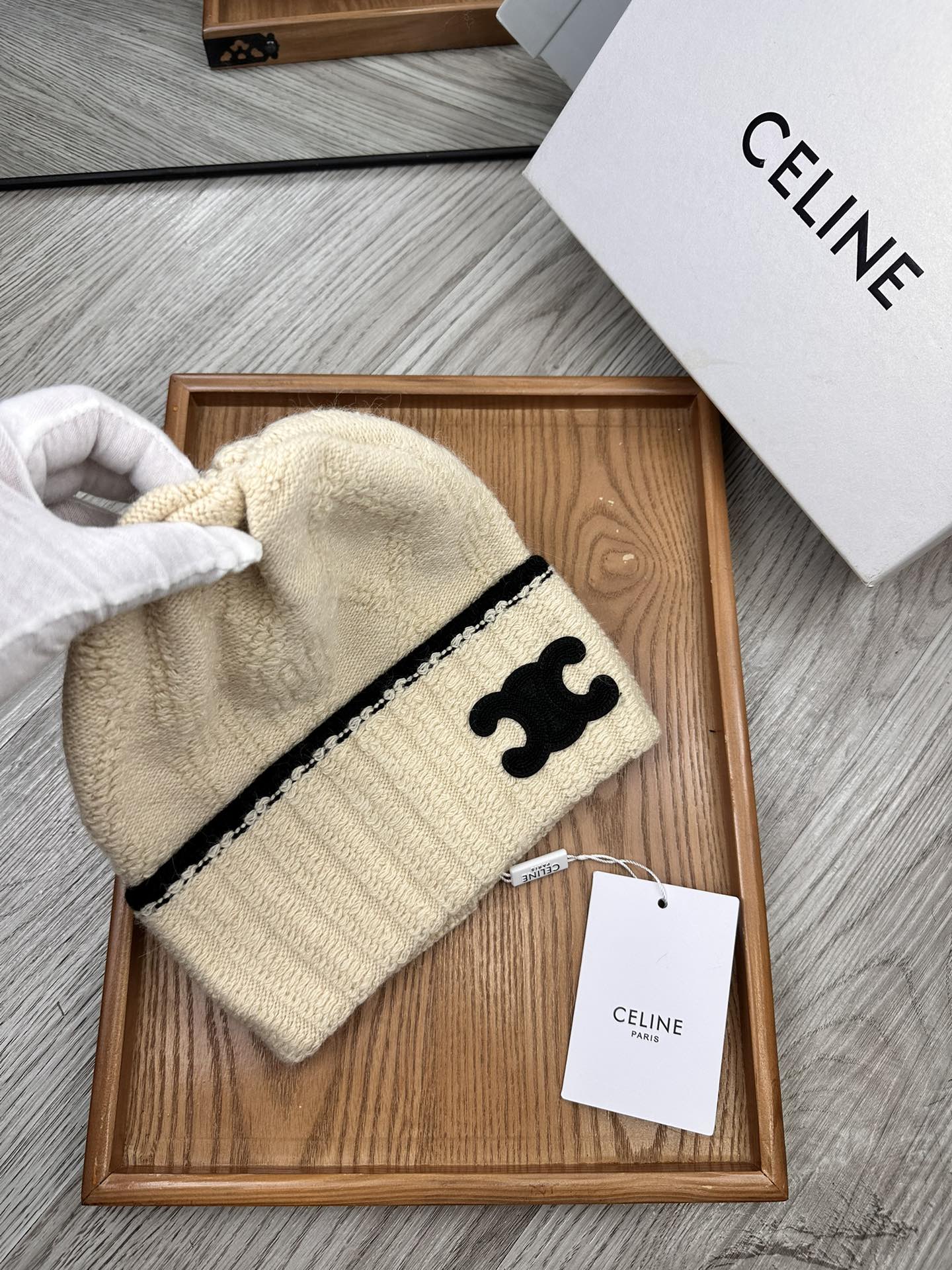 🌹。赛琳。【羊毛单帽】客供小羊毛！珍贵典藏的灵魂帽子！客供色纱.每个颜色都非常好看！经典！手感软腻.70