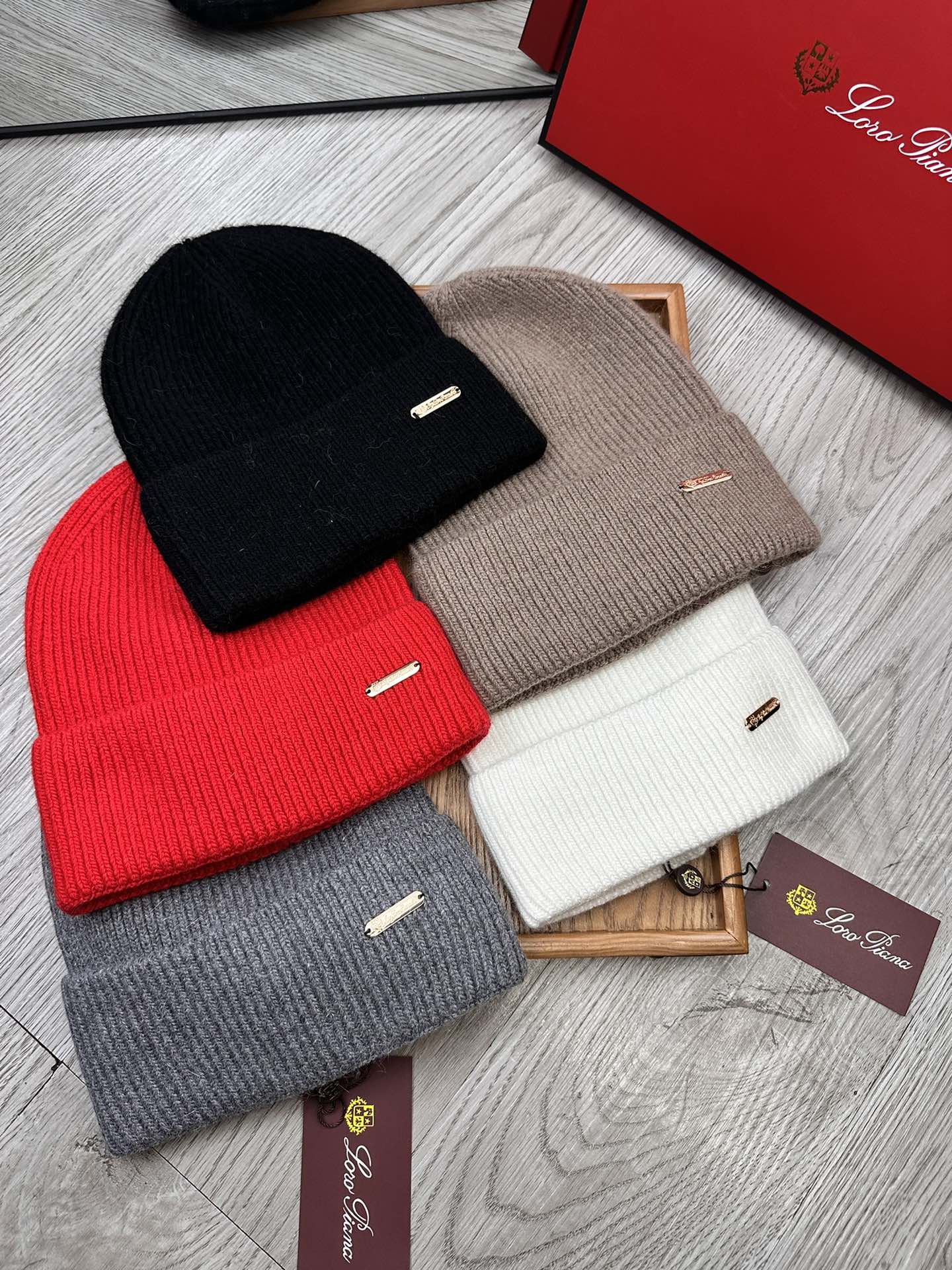 🌹。LP。【羊毛单帽】客供小羊毛！珍贵典藏的灵魂帽子！客供色纱.每个颜色都非常好看！经典！手感软腻.70