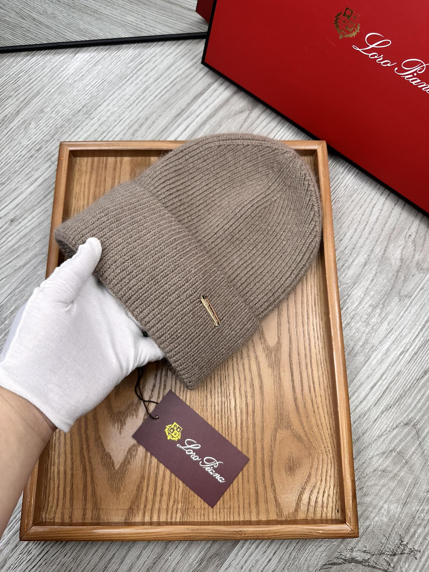 🌹。LP。【羊毛单帽】客供小羊毛！珍贵典藏的灵魂帽子！客供色纱.每个颜色都非常好看！经典！手感软腻.70