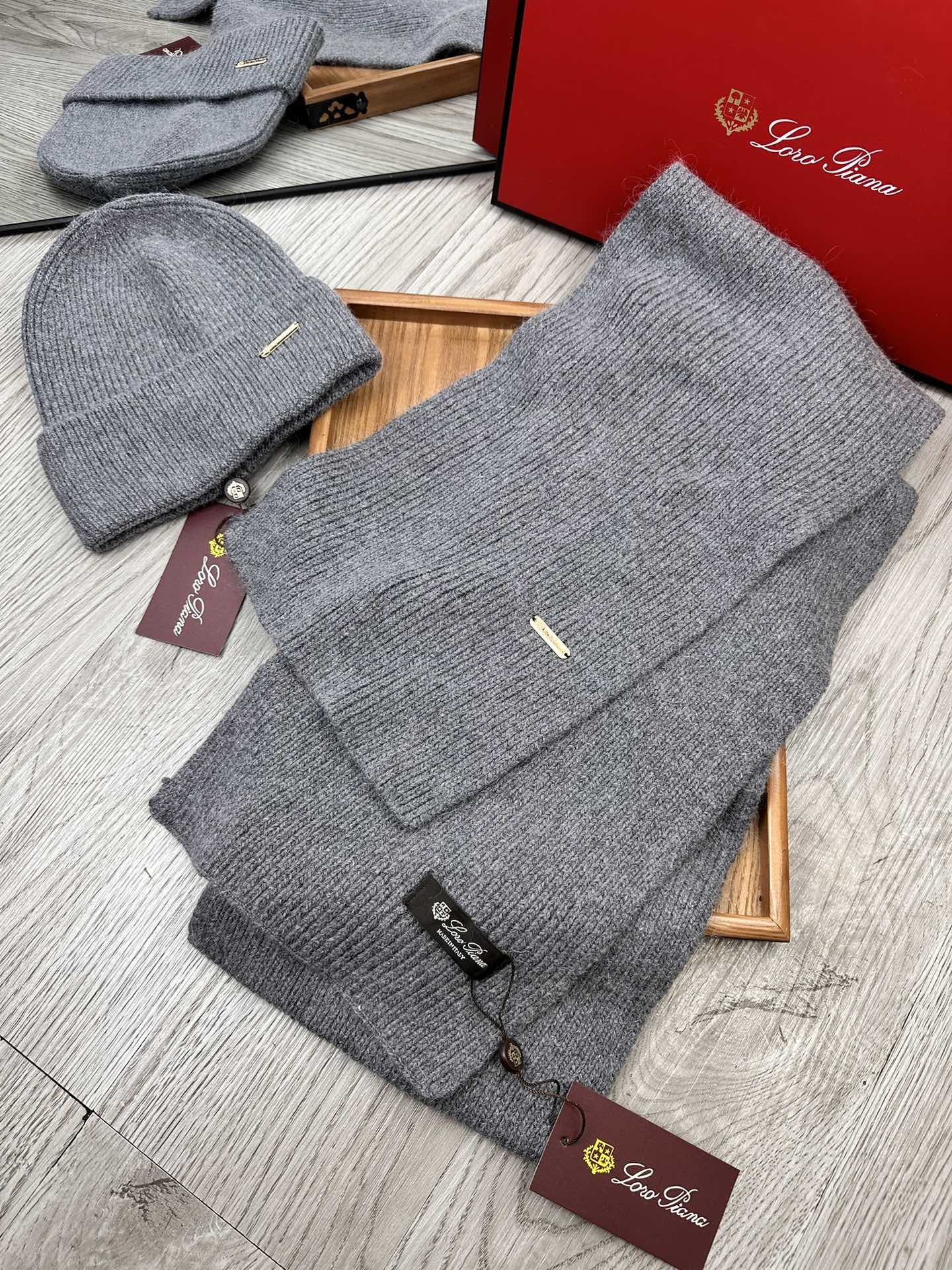 🌹。LP。【两件套-羊毛套装帽子】经典套装帽子!帽子➕围巾!70%羊毛+30%兔毛。暖暖哒超级舒服~冬日