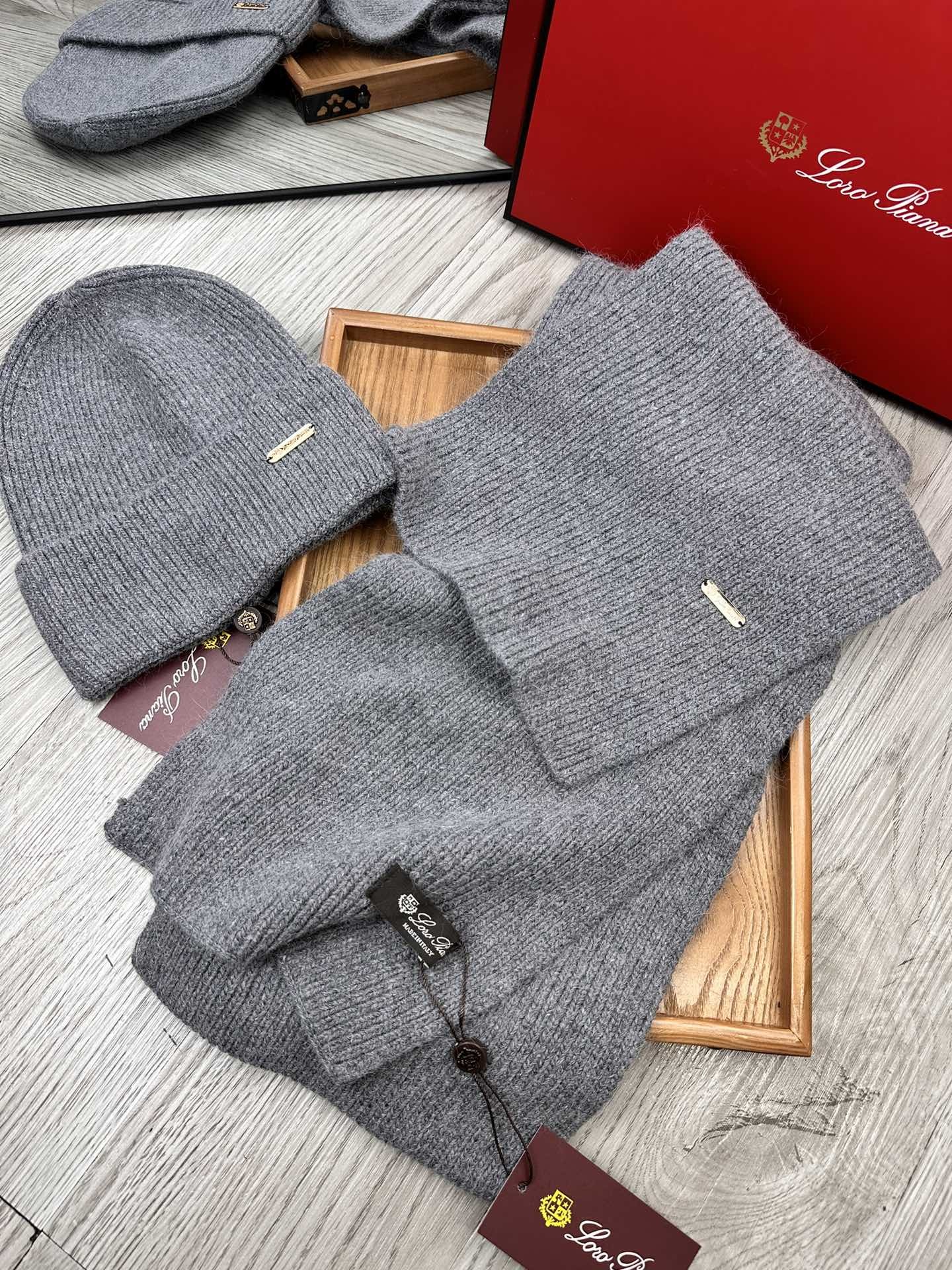 🌹。LP。【两件套-羊毛套装帽子】经典套装帽子!帽子➕围巾!70%羊毛+30%兔毛。暖暖哒超级舒服~冬日
