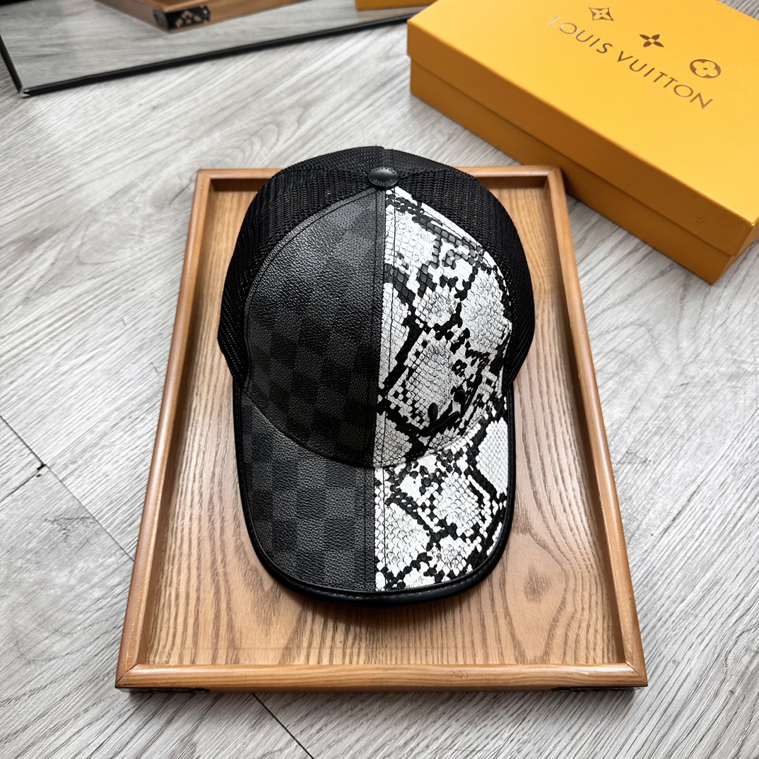 NO:190020,Special offer.L home. Classic net hat!  Sold together in counters!  There are really many people looking for styles in this series~ they are all in the counter colors~ they are super beautiful, stylish and breathable!  The imported PU leather design of the front eaves is stylish and beautiful~ the mesh design of the back is very breathable in summer!  All seasons available~ It's a pity not to buy this series~~ There are many styles~ You can choose~~ Hat Fisherman's hat Baseball hat Knitted hat, hat, louis vuitton, espadrilles, hats19860909特价.L家.经典网帽！专柜同售！真的超级多人在找这个系列的款式～～都是专柜颜色～～超级好看,有型又透气！前檐进口PU皮式设计有型好看～后面网式设计夏天非常透气！四季可用～不买这个系列真的太可惜了～～超级多款式～任君挑选～～帽子渔夫帽棒球帽针织帽,帽子,louis vuitton,espadrilles,hats,hat