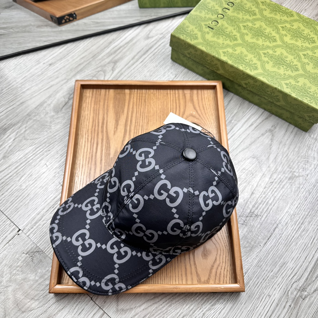 Fashionable High-End Leather Hats with Oxford Material and Cow Skin Detailing - 图片 2