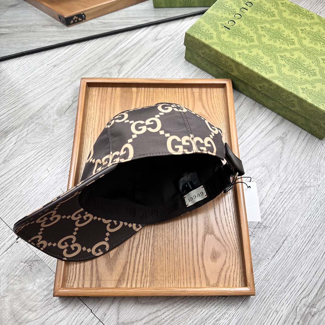 High-End Fashion Hats: Quality Oxford Material, Cow Skin, and Unique Details - 图片 8